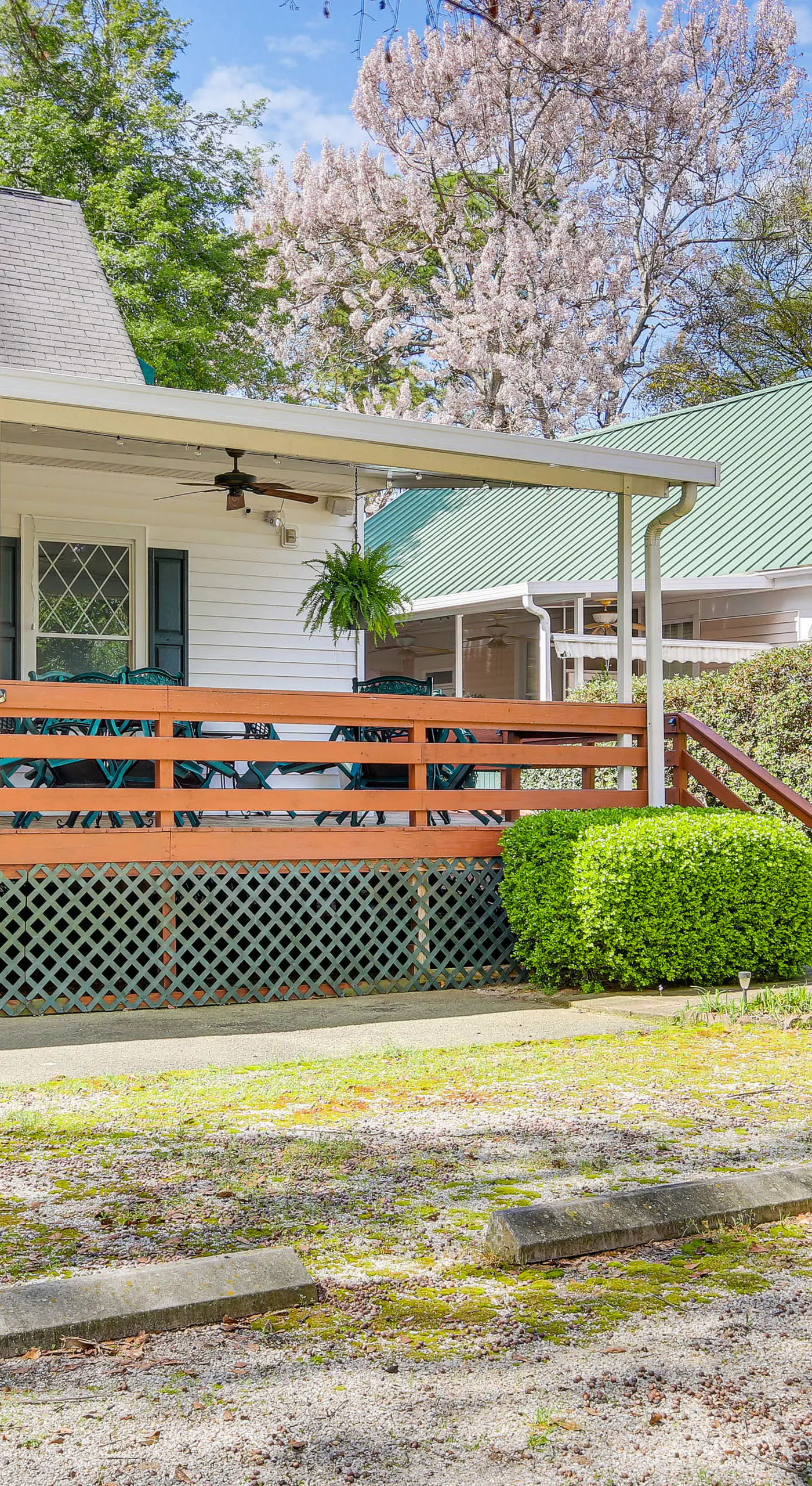 Aiken Apt w/ Garden-View Balcony: Half-Mi to Dtwn!