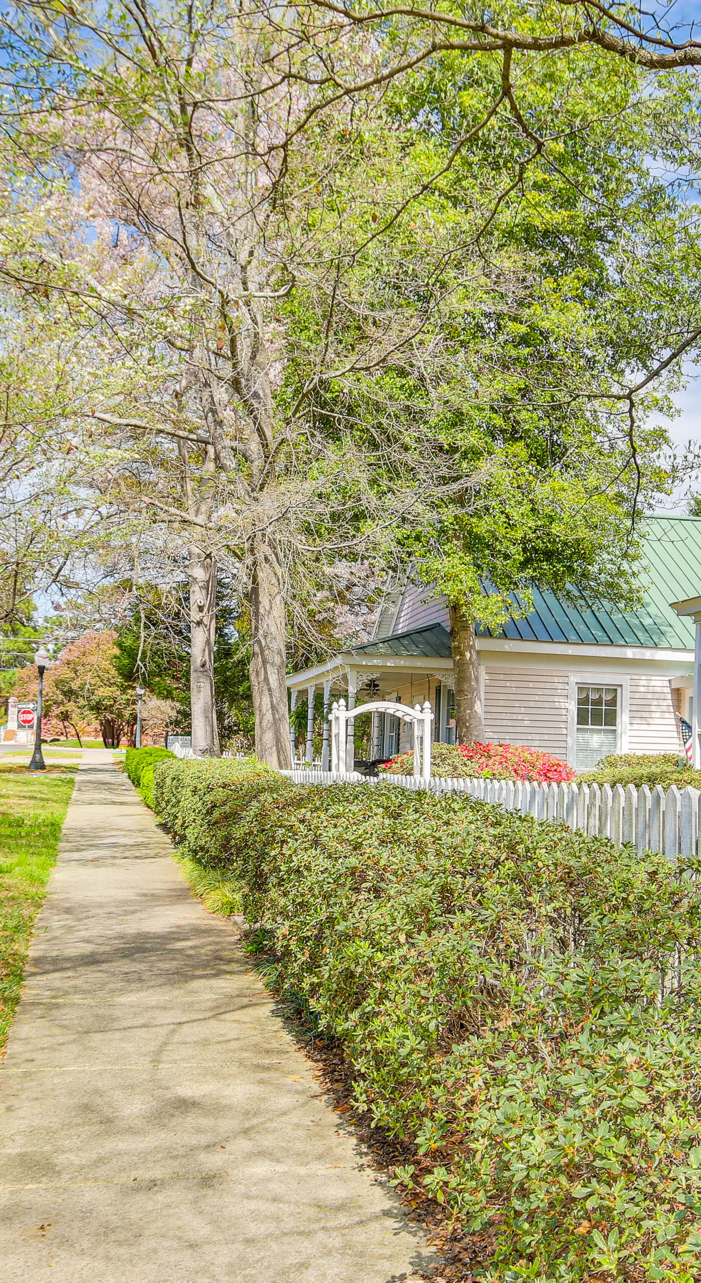 Aiken Apt w/ Garden-View Balcony: Half-Mi to Dtwn!