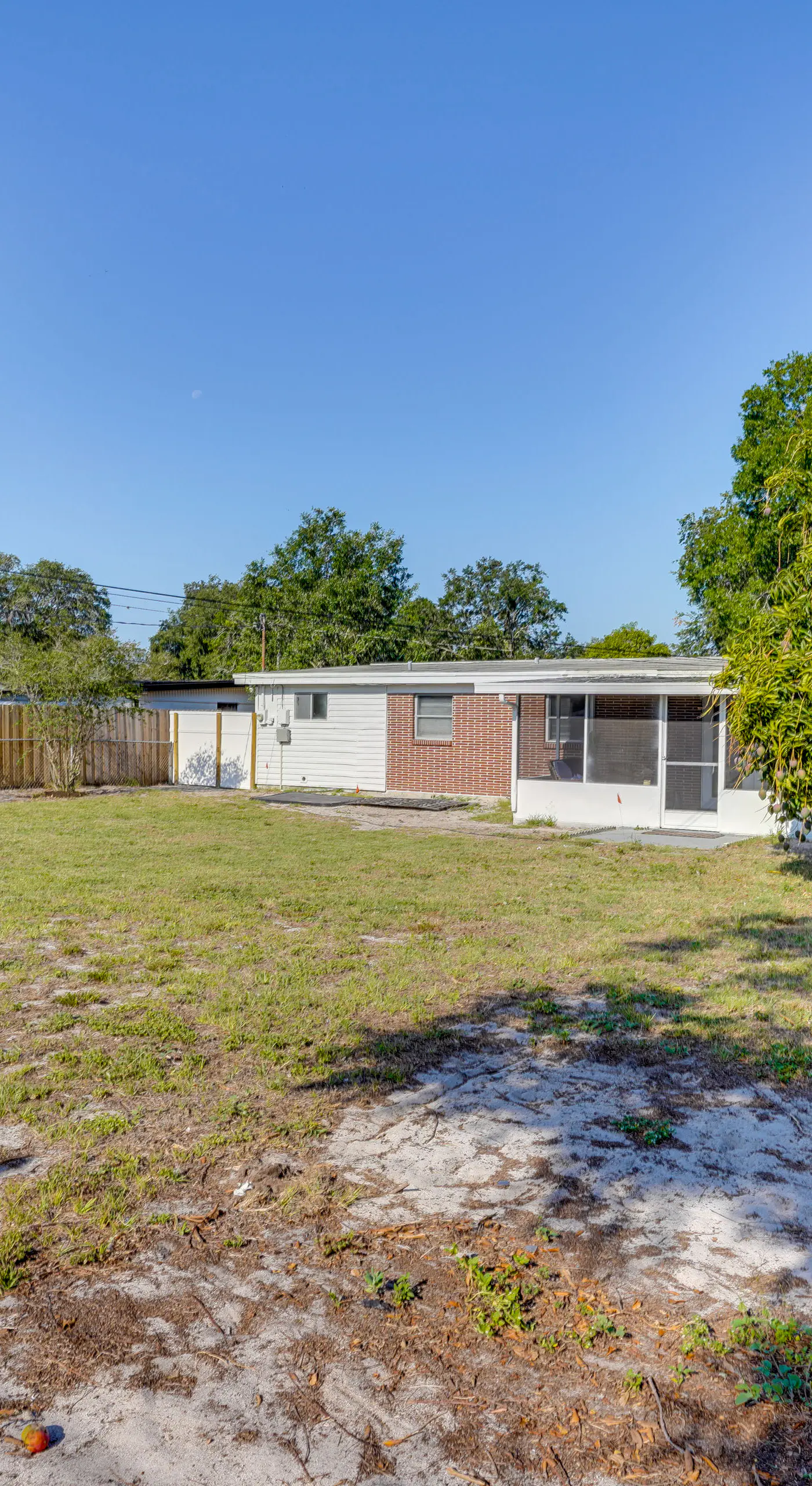 5 Mi to Circle B Bar Reserve: Lakeland Getaway!