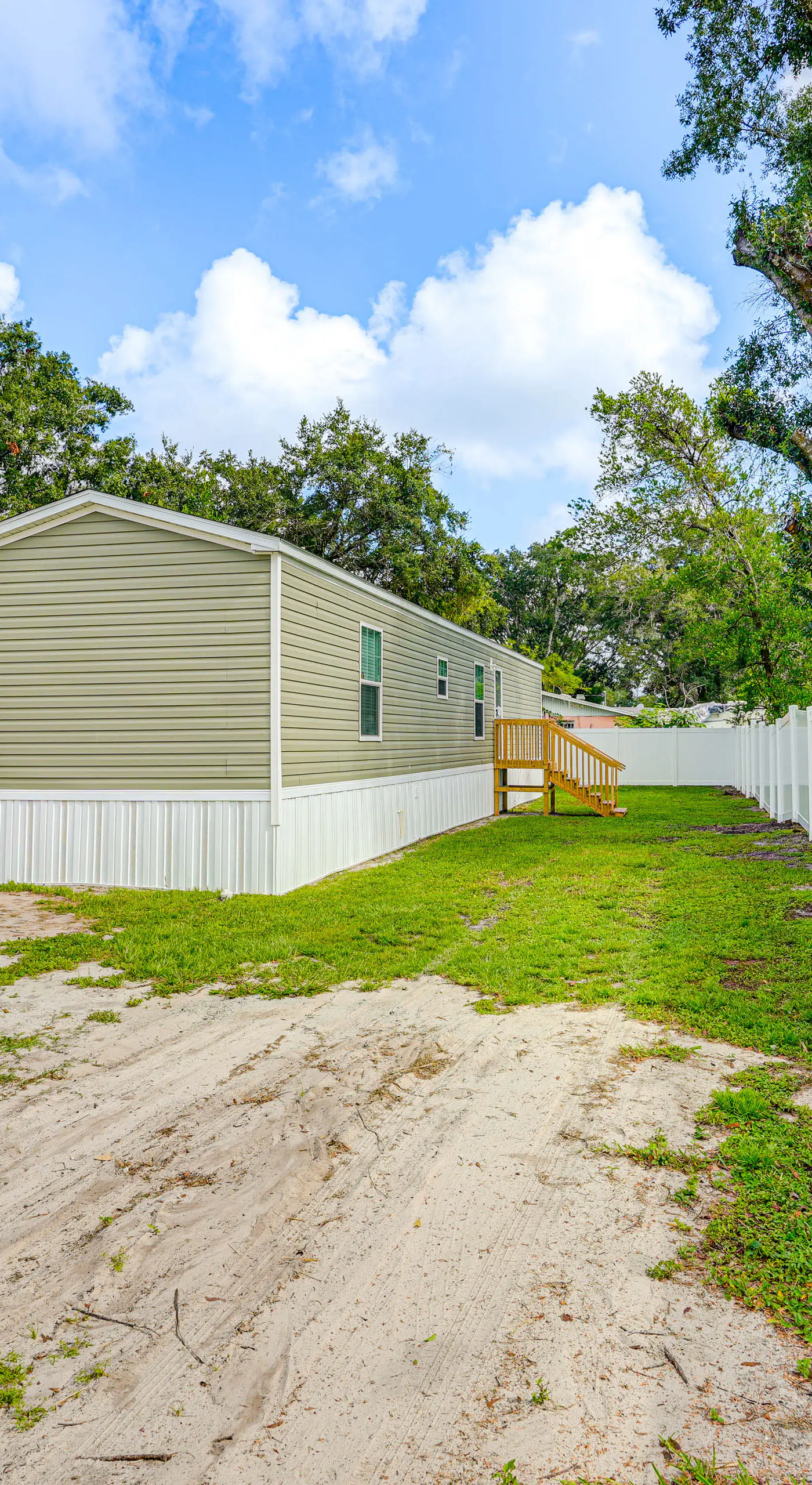 Sleek Home Near Downtown Lakeland w/ Yard!