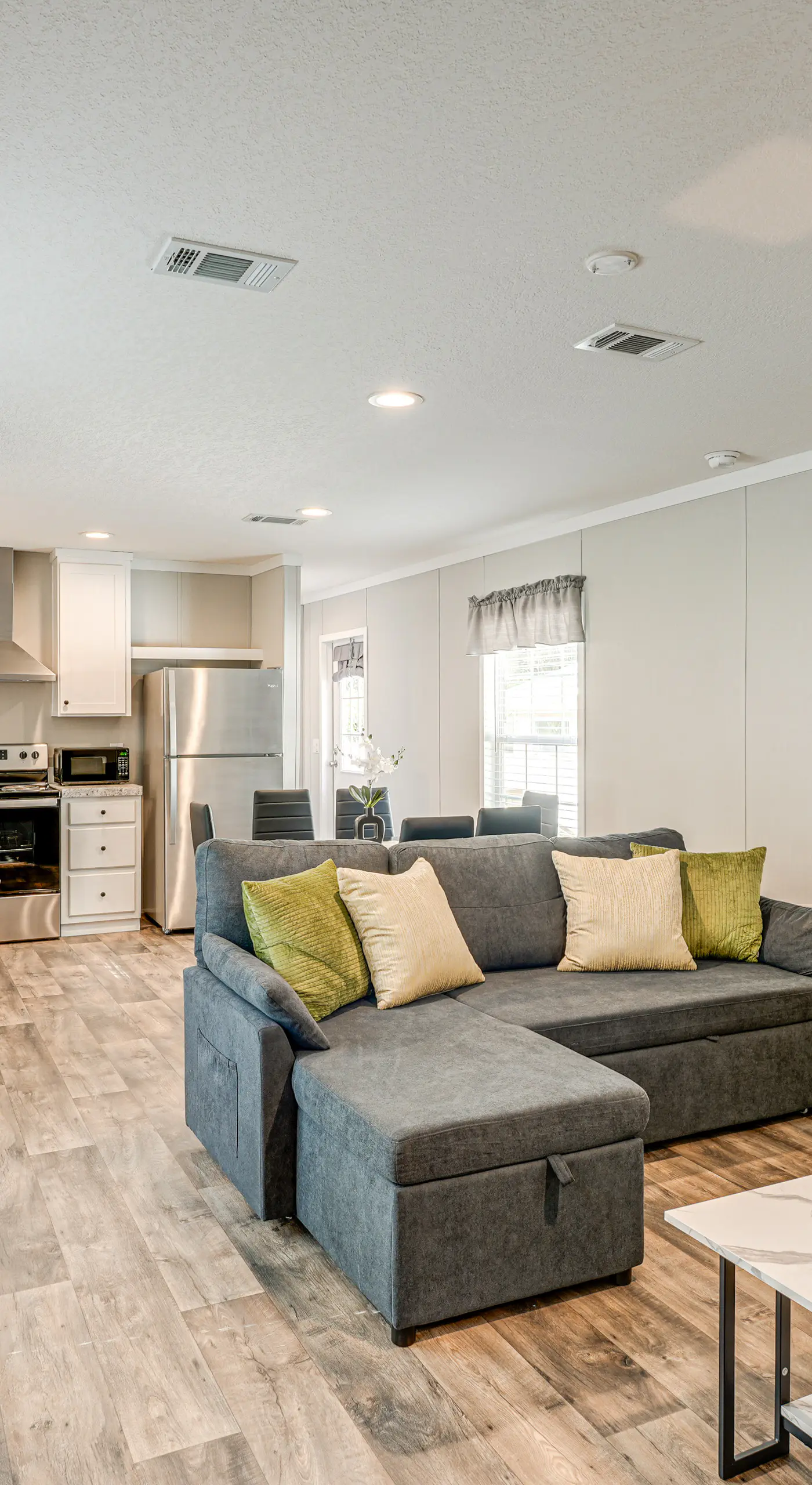 Sleek Home Near Downtown Lakeland w/ Yard!