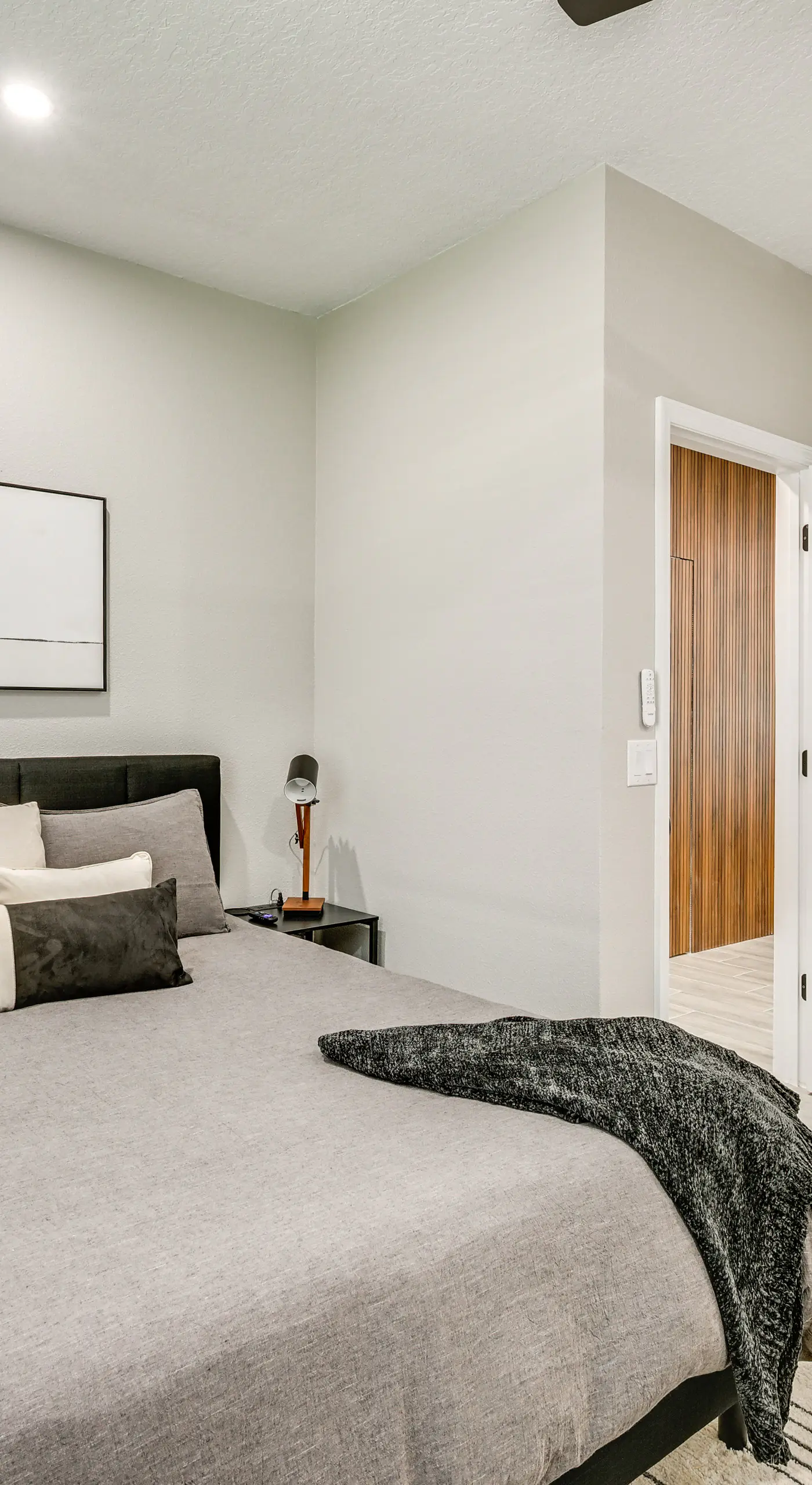Modern Lakeland Golf Retreat w/ Putting Green