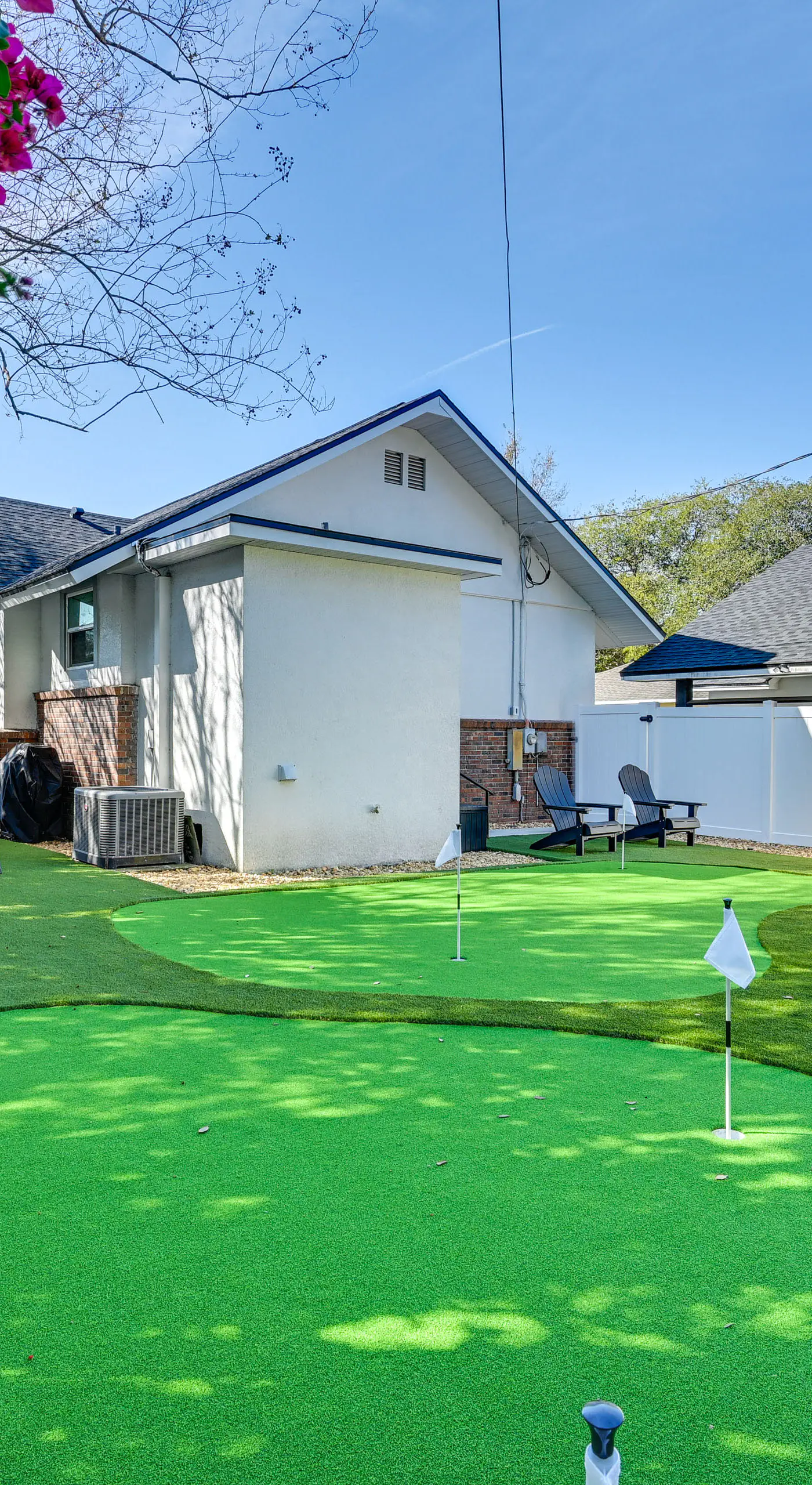 Modern Lakeland Golf Retreat w/ Putting Green