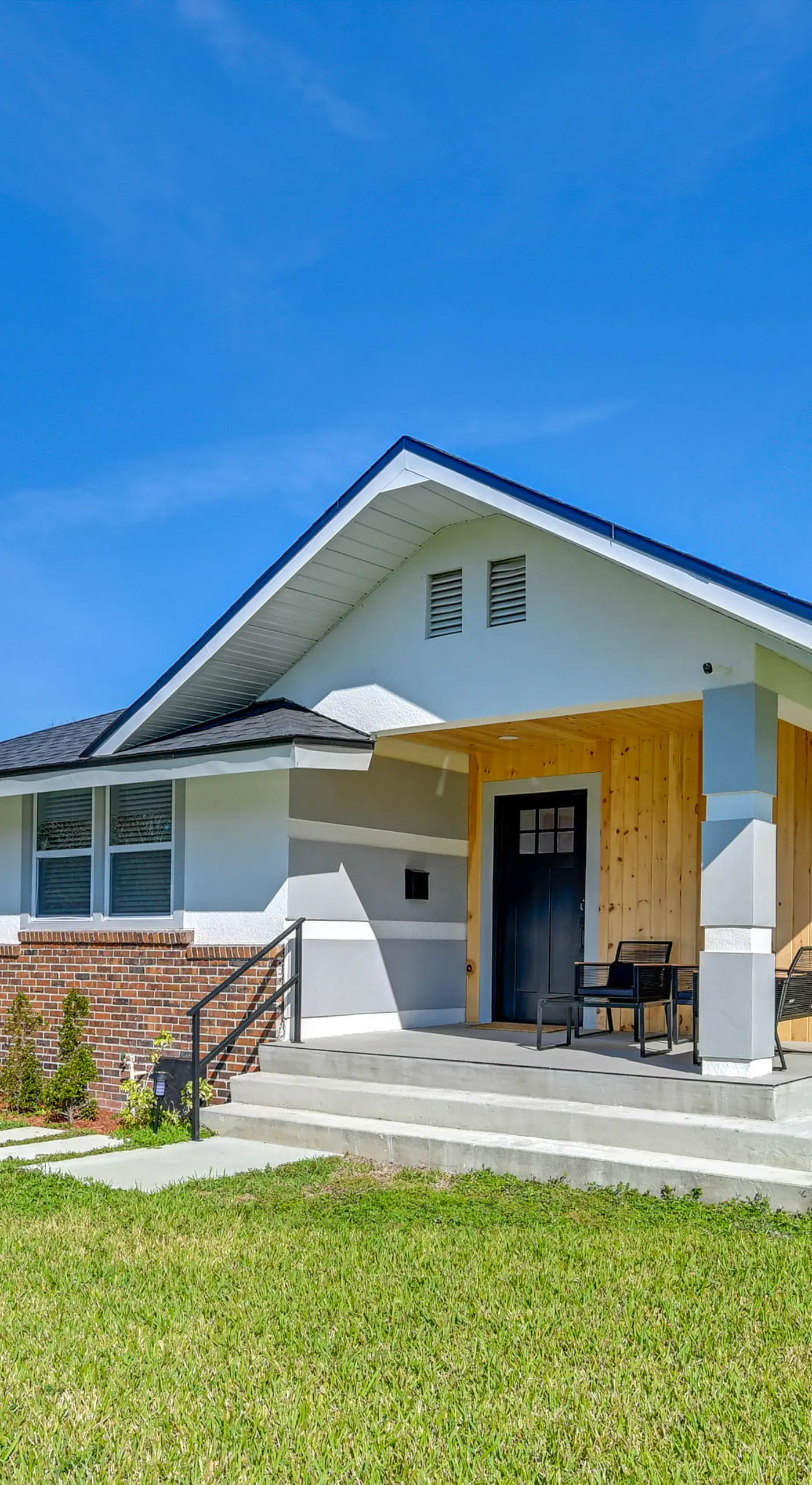 Modern Lakeland Golf Retreat w/ Putting Green
