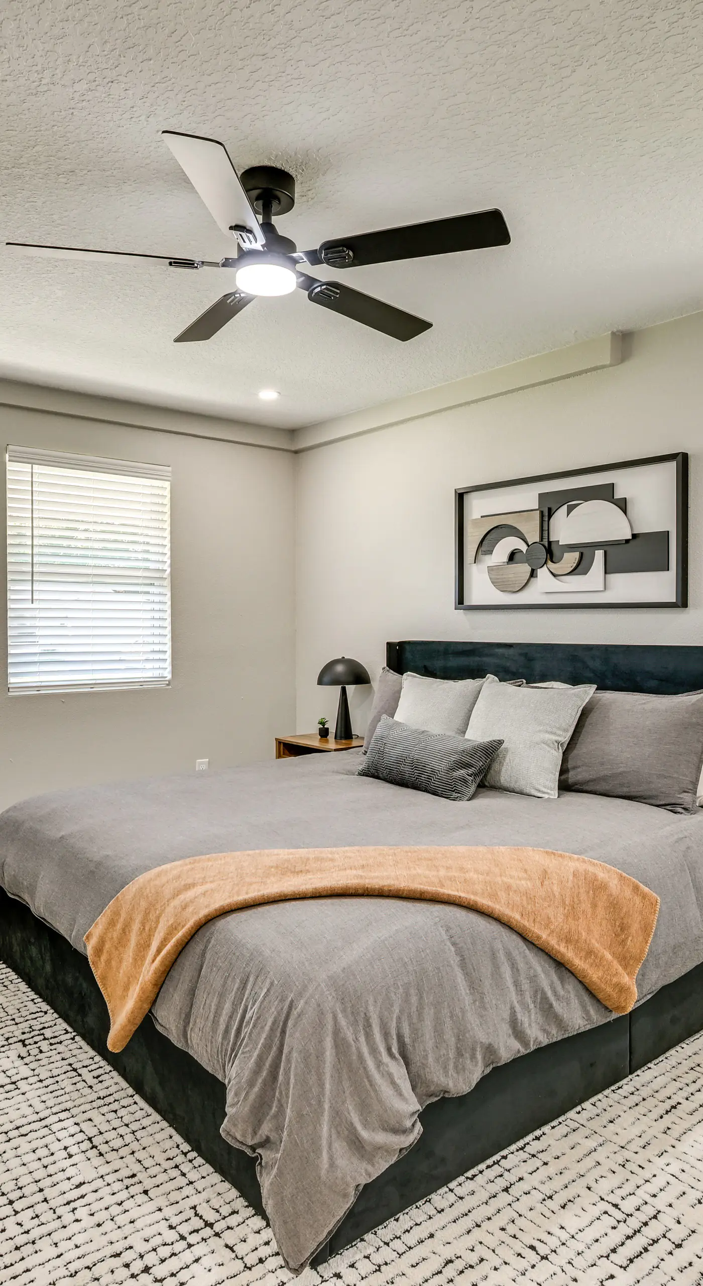 Modern Lakeland Golf Retreat w/ Putting Green