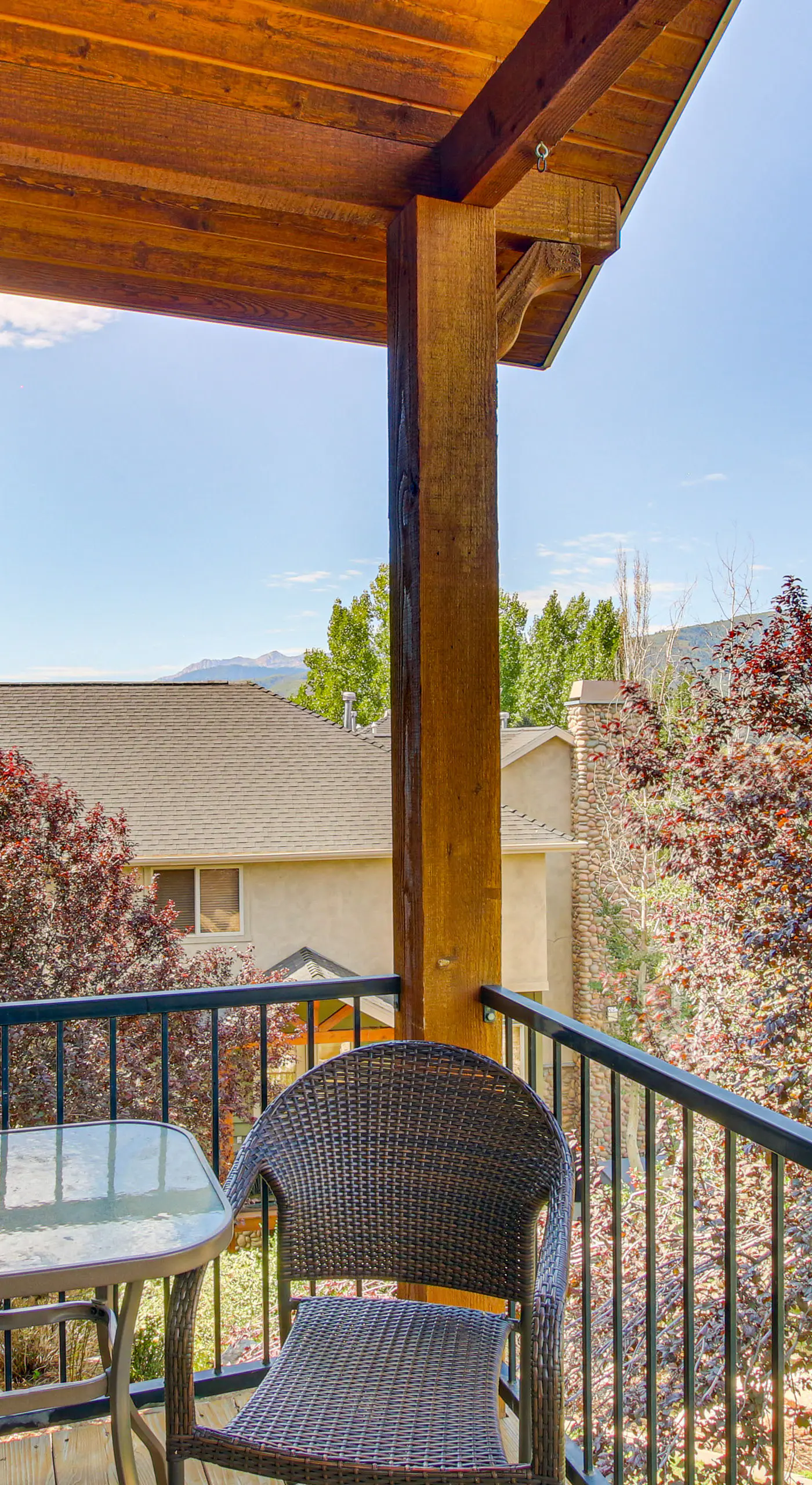 Eden Townhome w/ Mtn View + Shuttle to Powder Mtn!
