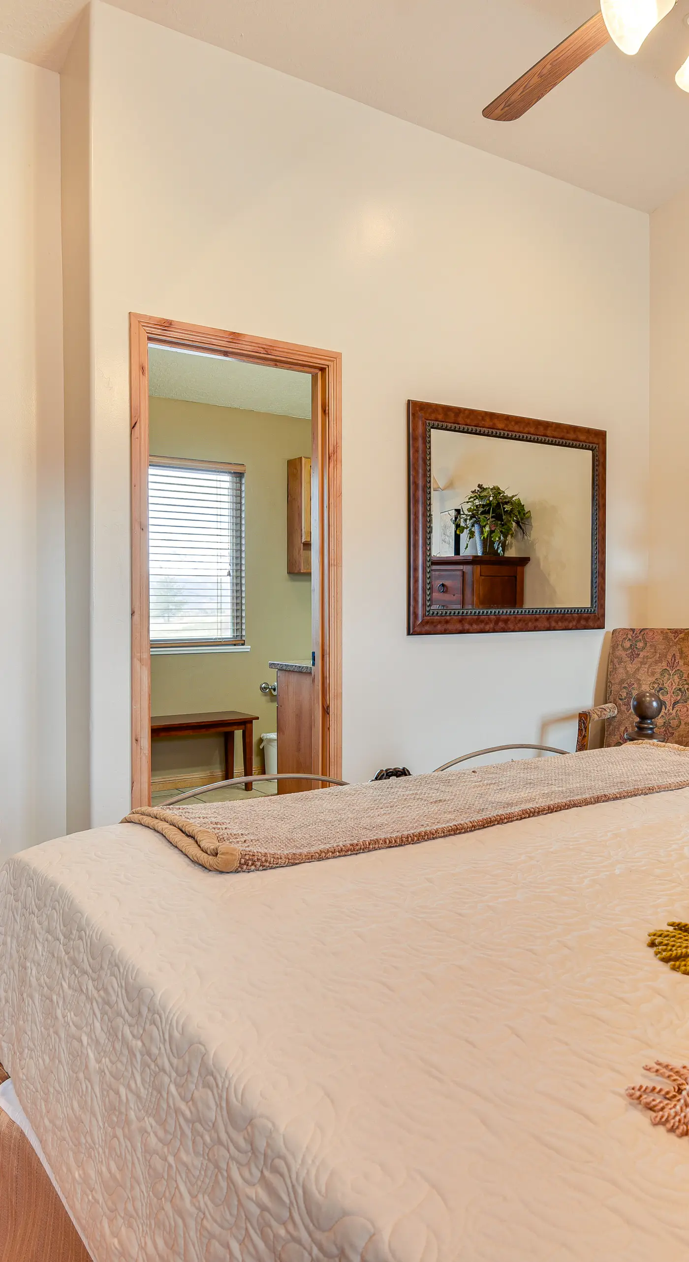 Eden Townhome w/ Mtn View + Shuttle to Powder Mtn!
