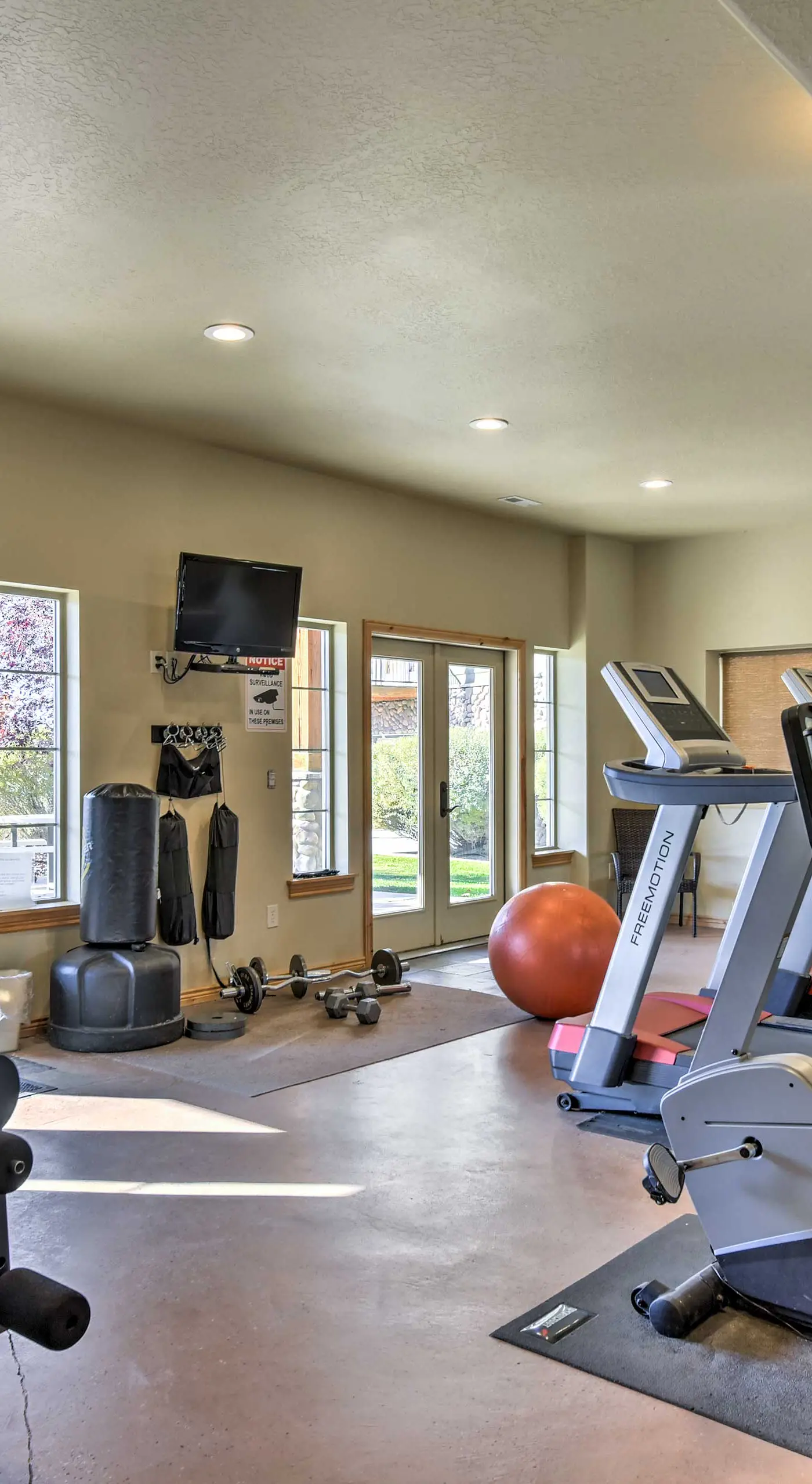 Eden Townhome w/ Mtn View + Shuttle to Powder Mtn!