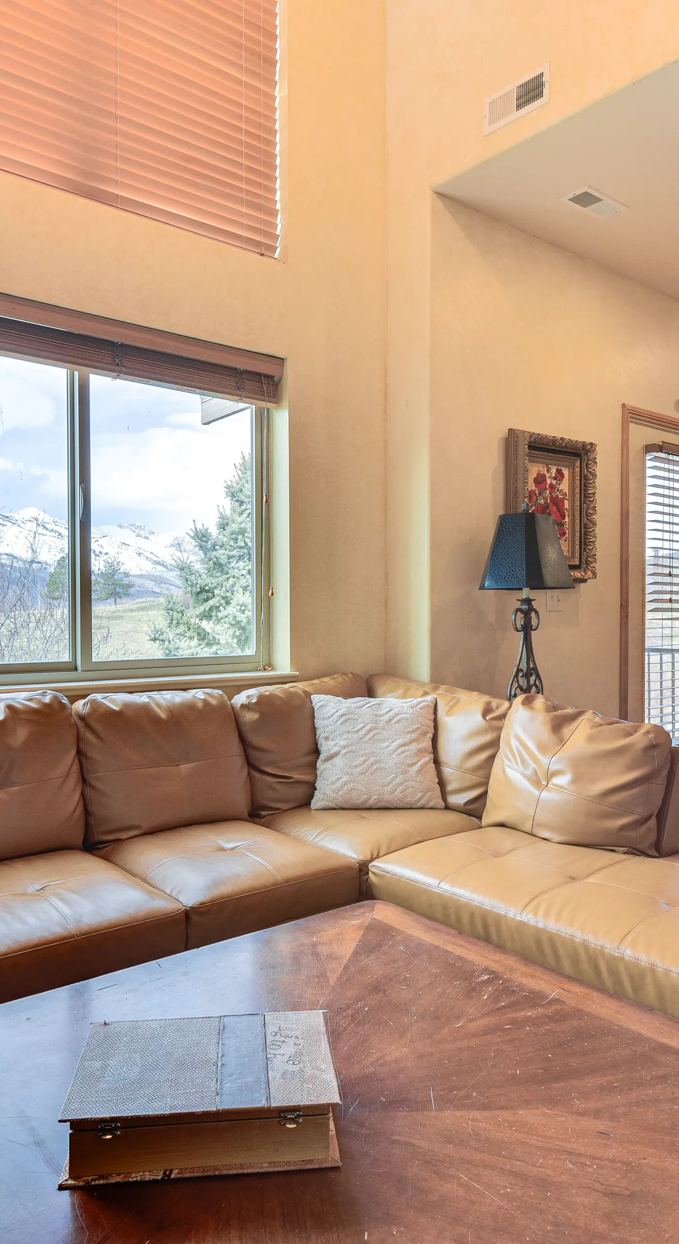 Eden Townhome w/ Mtn View + Shuttle to Powder Mtn!