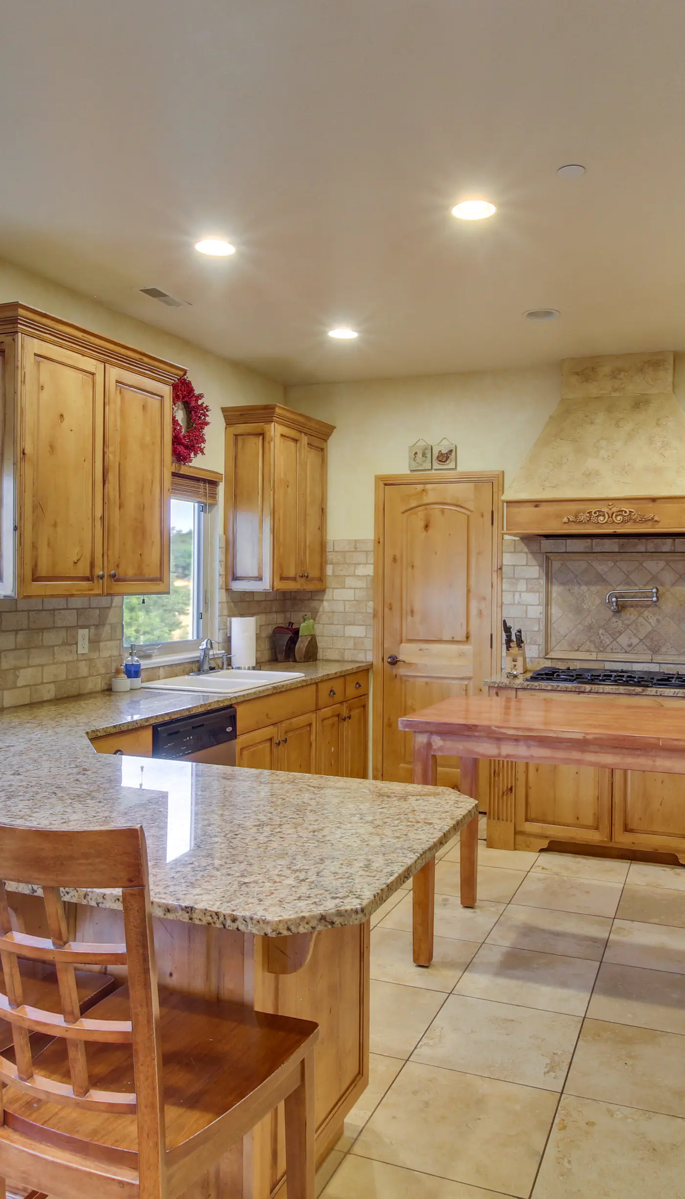 Eden Townhome w/ Mtn View + Shuttle to Powder Mtn!