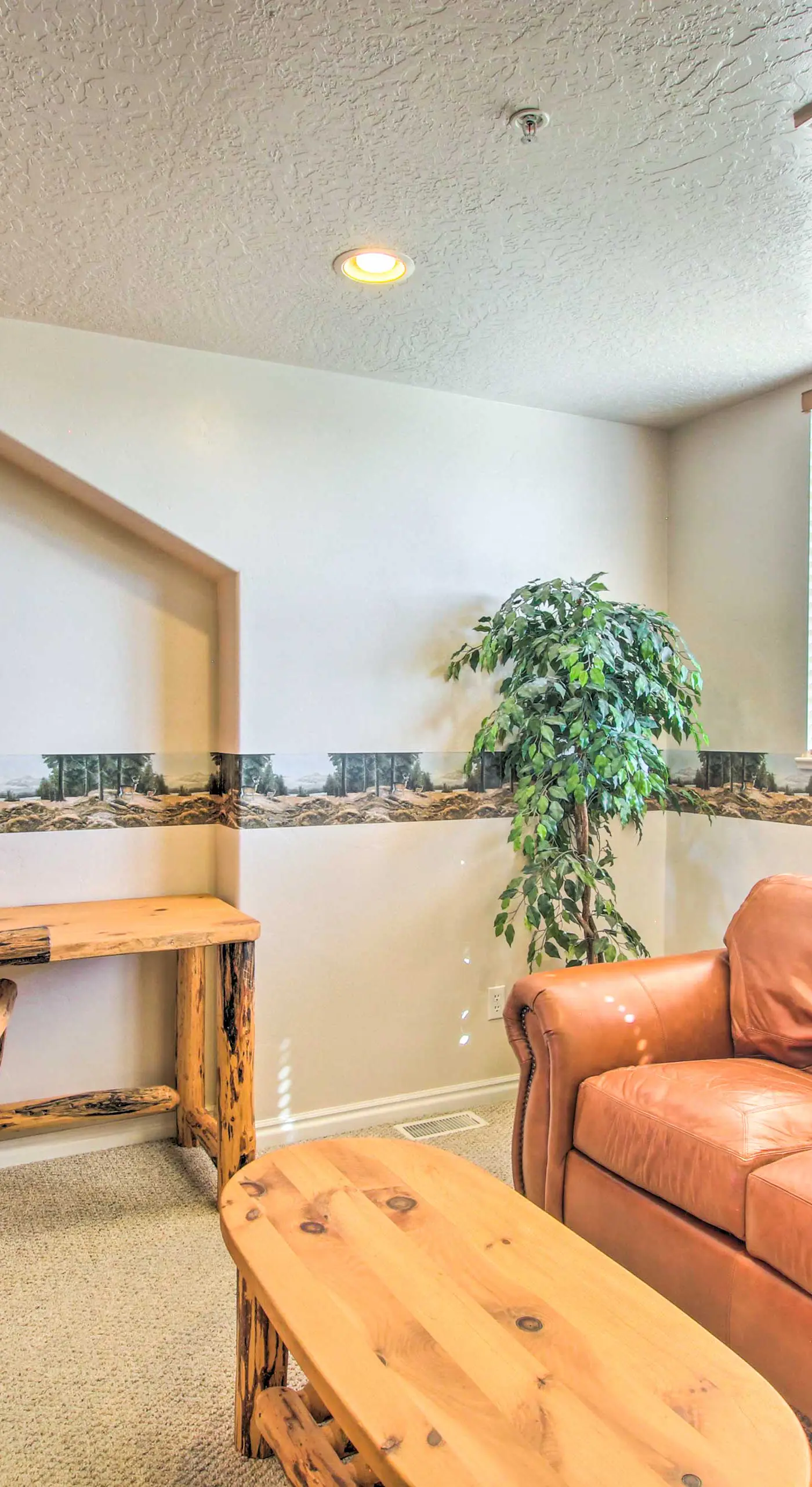 Cozy Eden Condo Retreat < 6 Mi to Ski Resort!