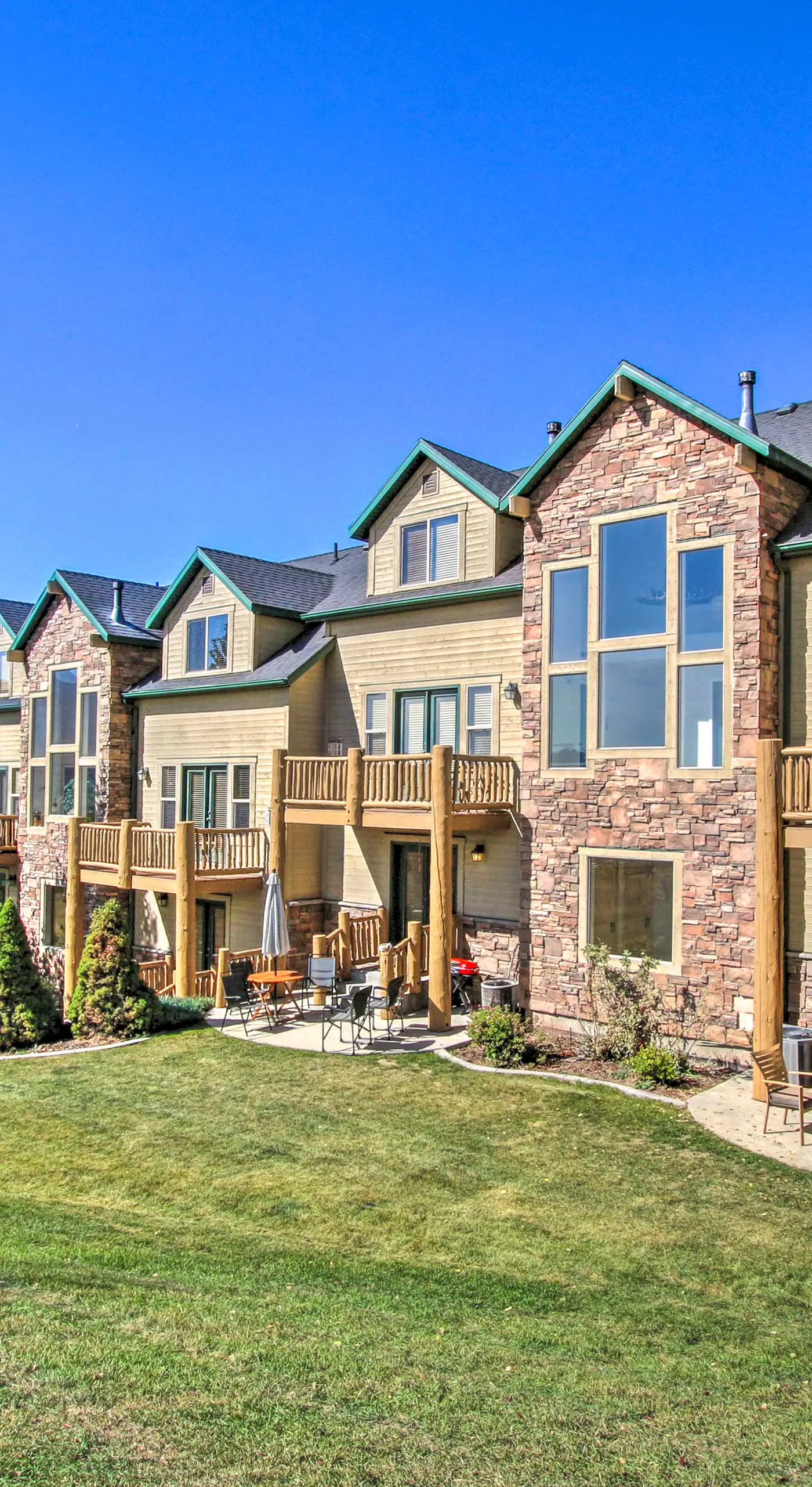 Cozy Eden Condo Retreat < 6 Mi to Ski Resort!