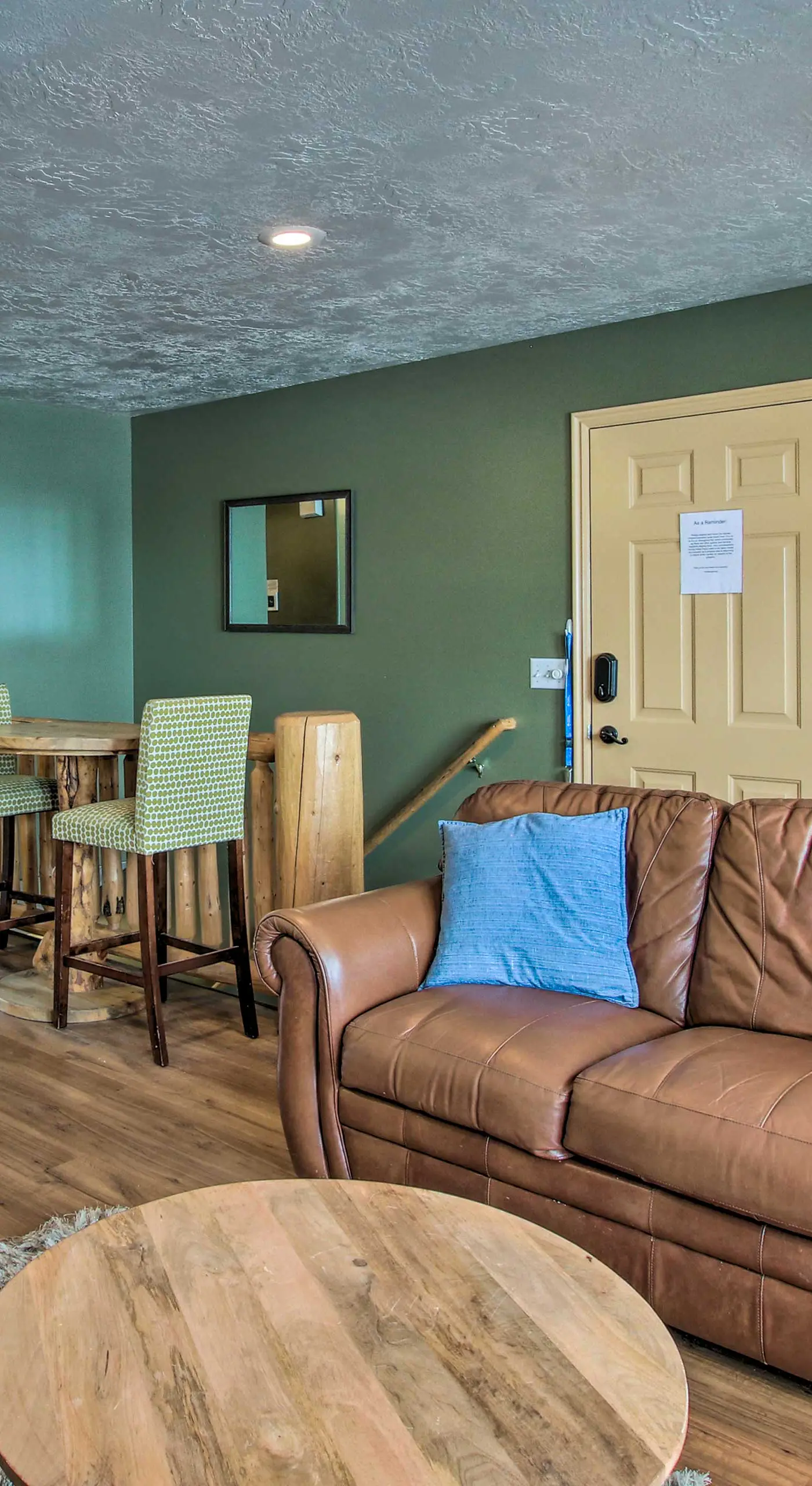 Cozy Eden Condo w/ Mtn Views in Wolf Creek Resort!