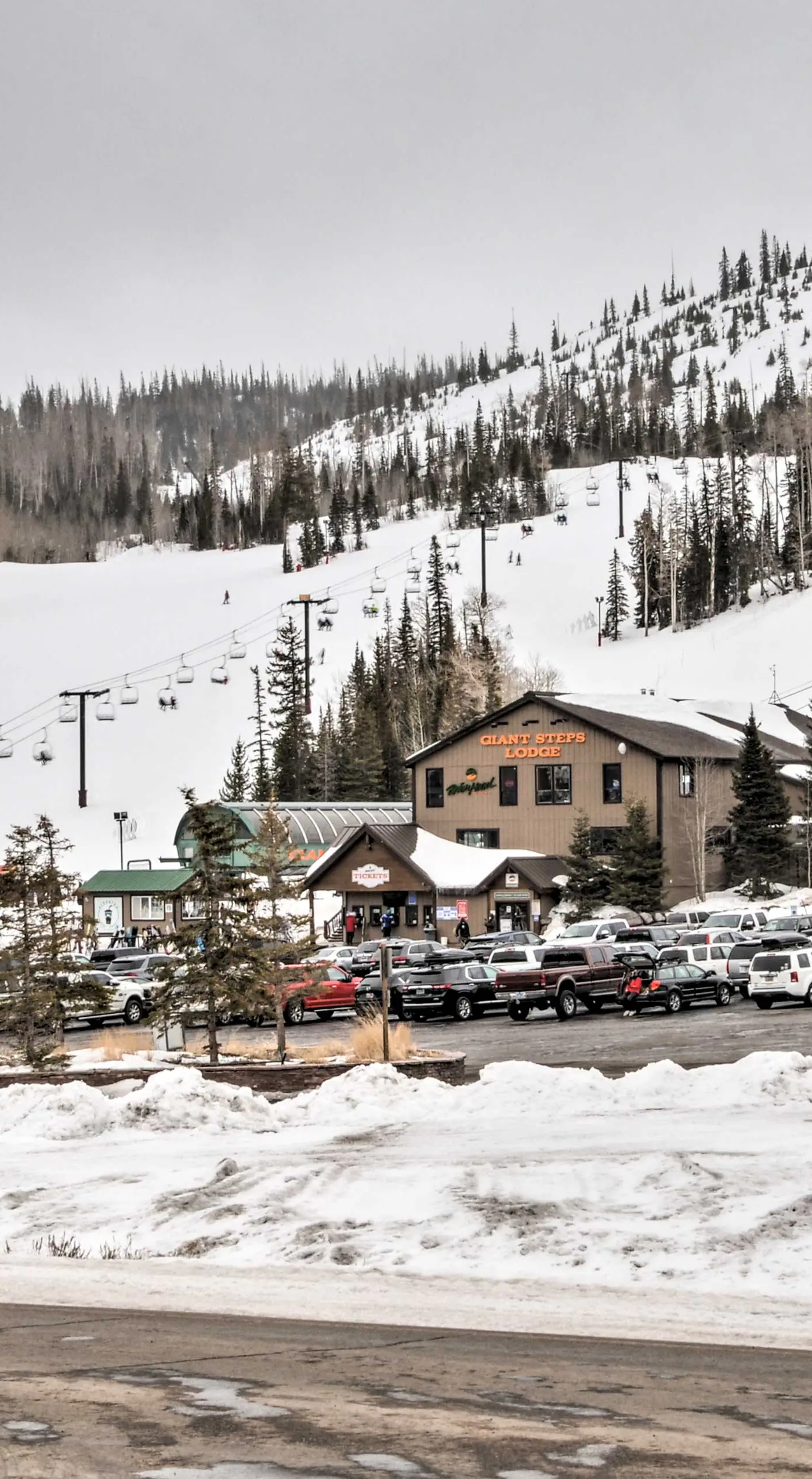 Townhome w/ Mtn View - Walk to Brian Head Lifts!
