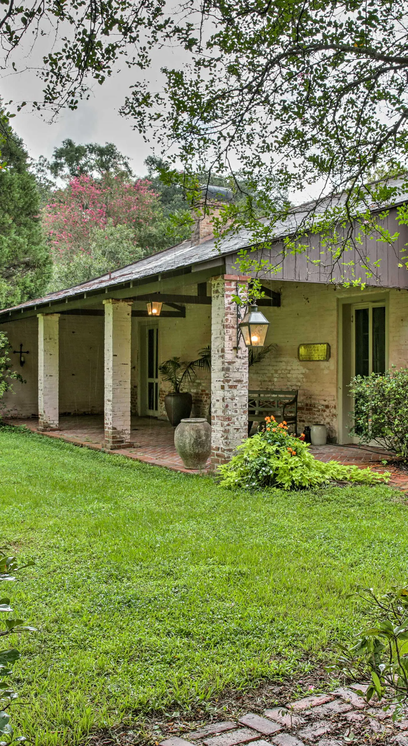 Historic Baton Rouge Vacation Rental: 6 Mi to LSU!