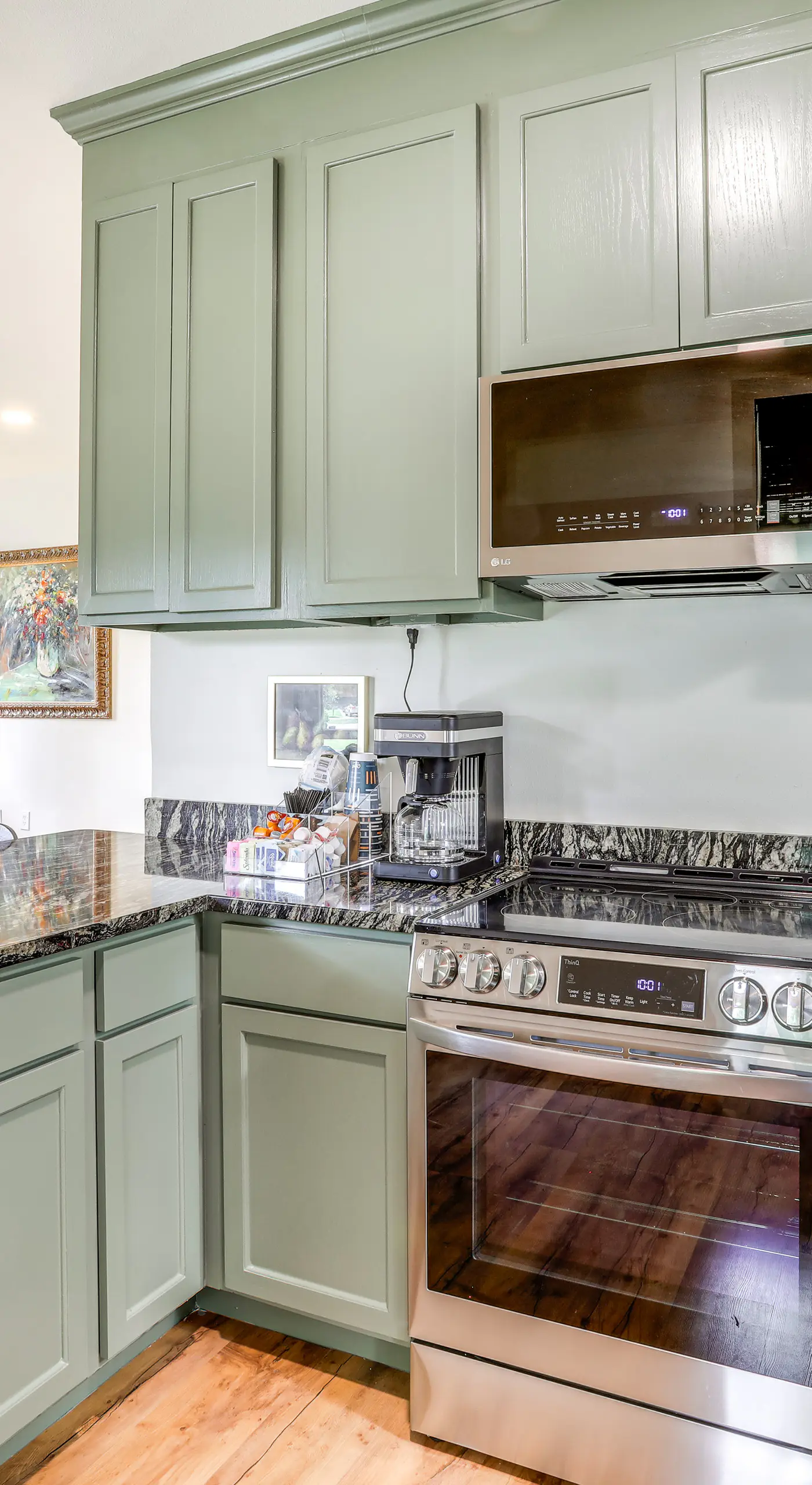 Large Yard: 'Pascagoula Peach' Home in Baton Rouge