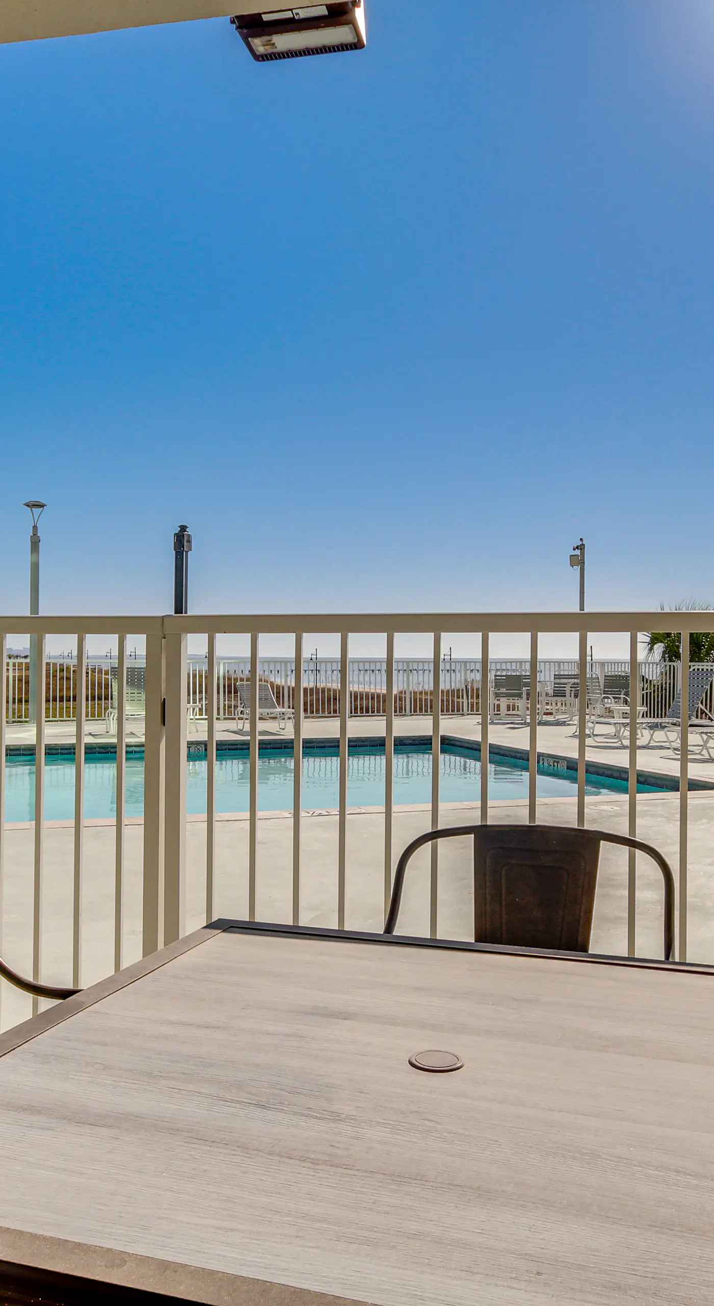 Beachfront Condo w/ Pool Access in Biloxi!