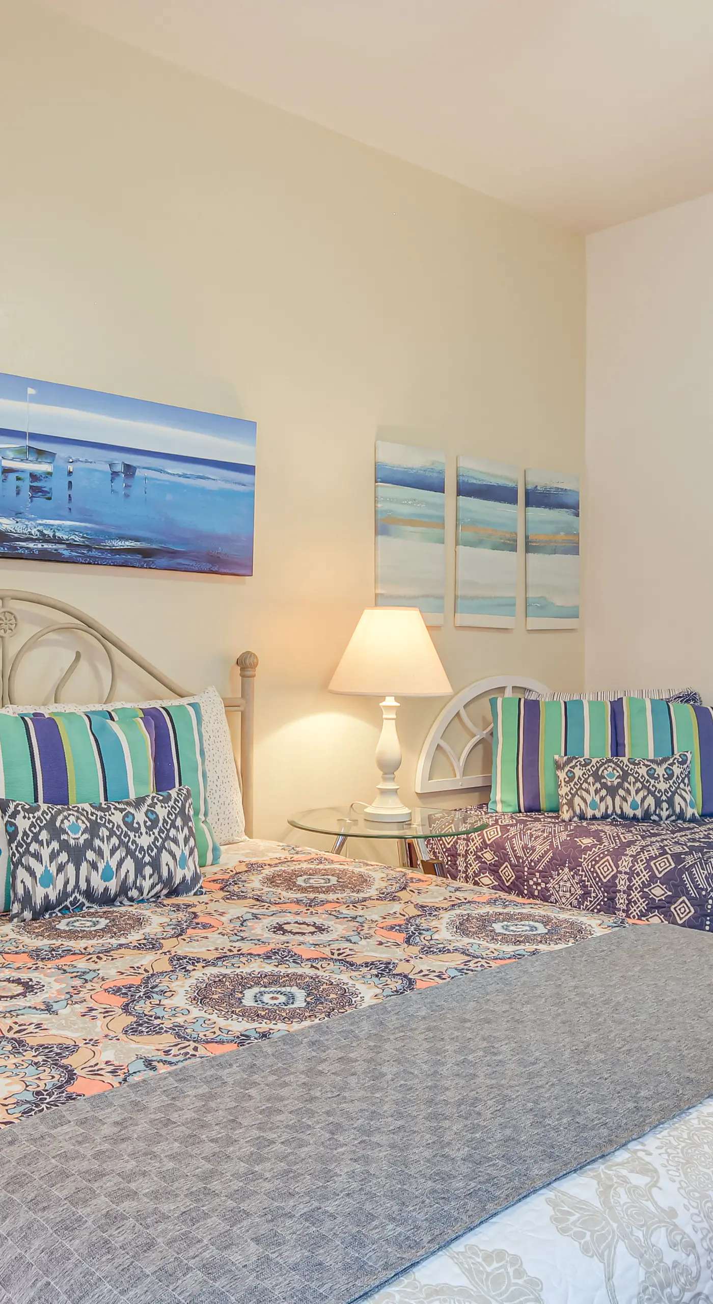 Beachfront Condo w/ Pool Access in Biloxi!