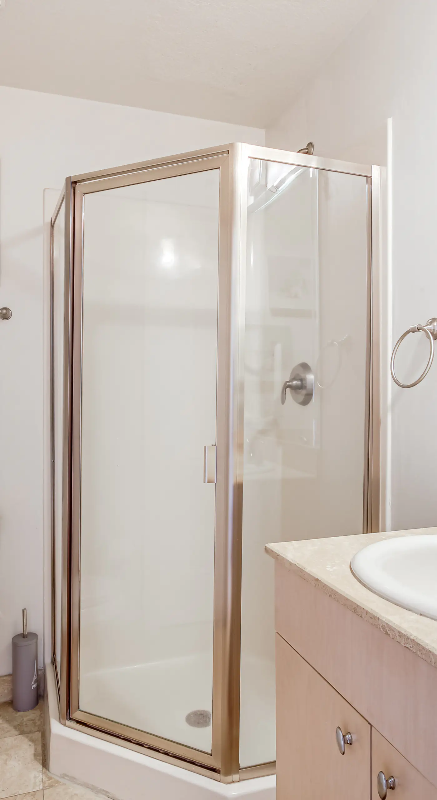 Beachfront Condo w/ Pool Access in Biloxi!