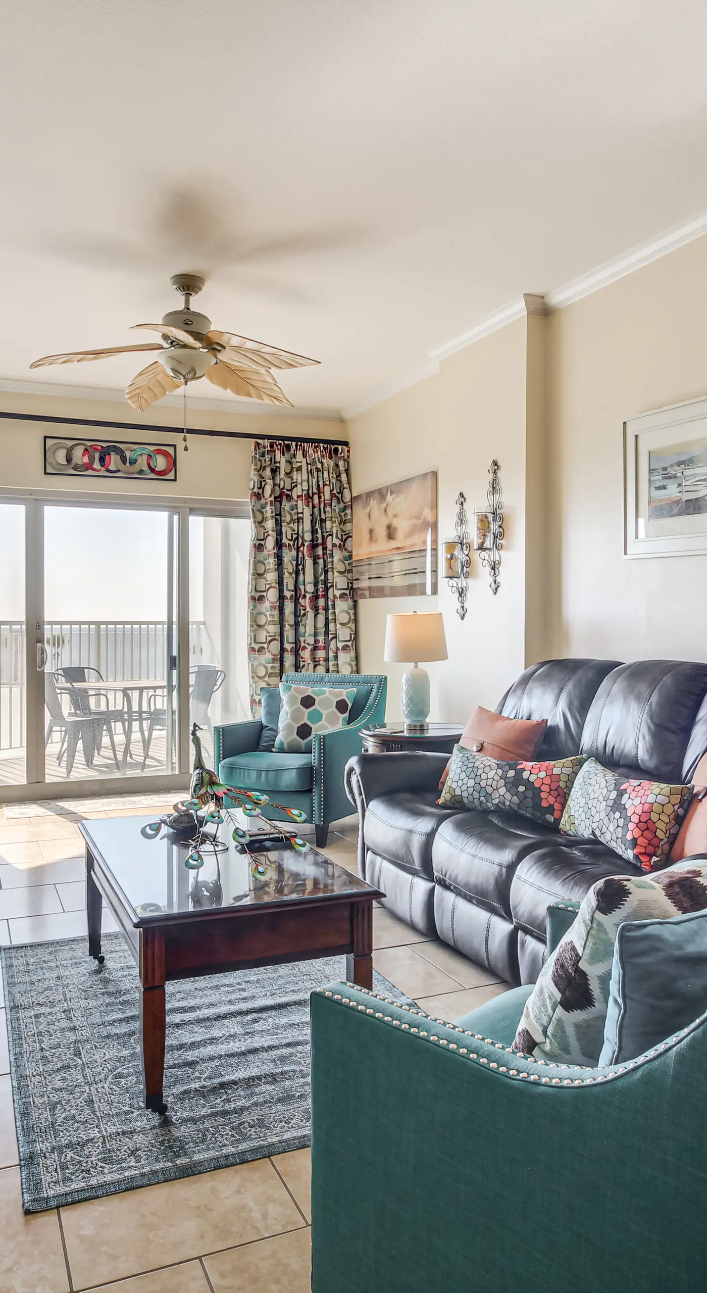 Beachfront Condo w/ Pool Access in Biloxi!