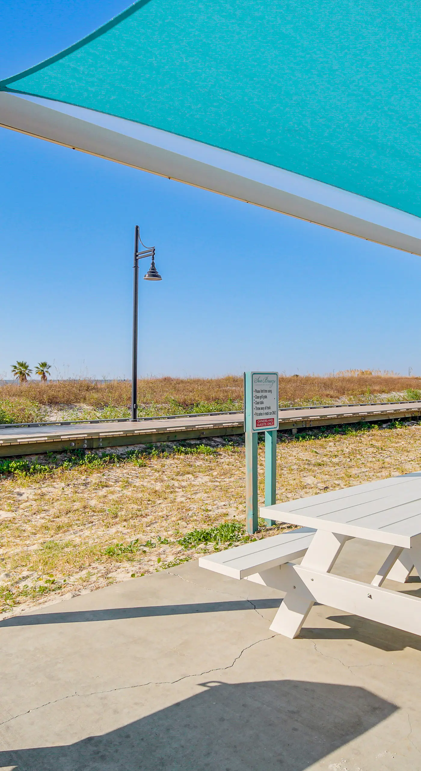 Beachfront Condo w/ Pool Access in Biloxi!
