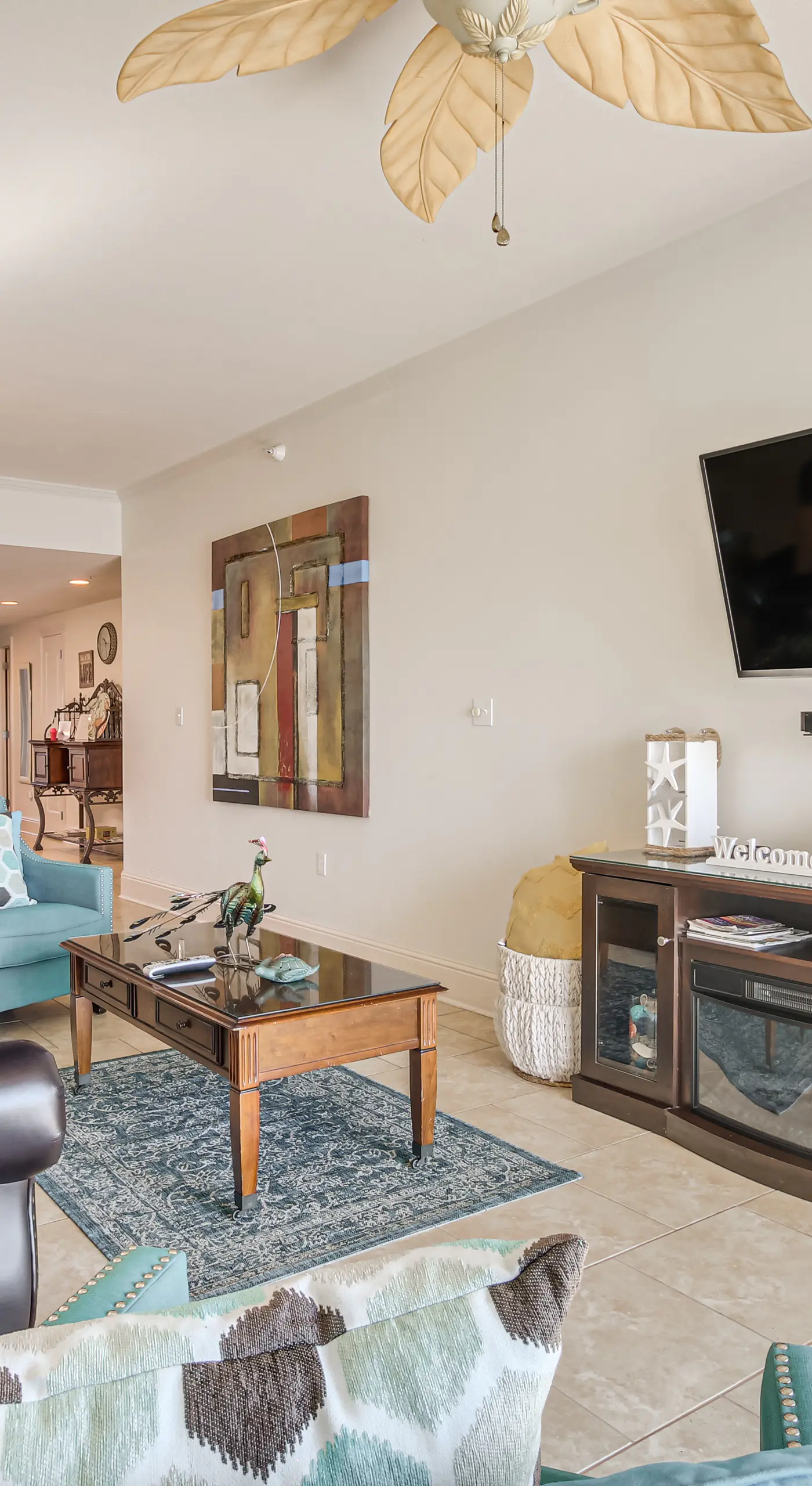Beachfront Condo w/ Pool Access in Biloxi!