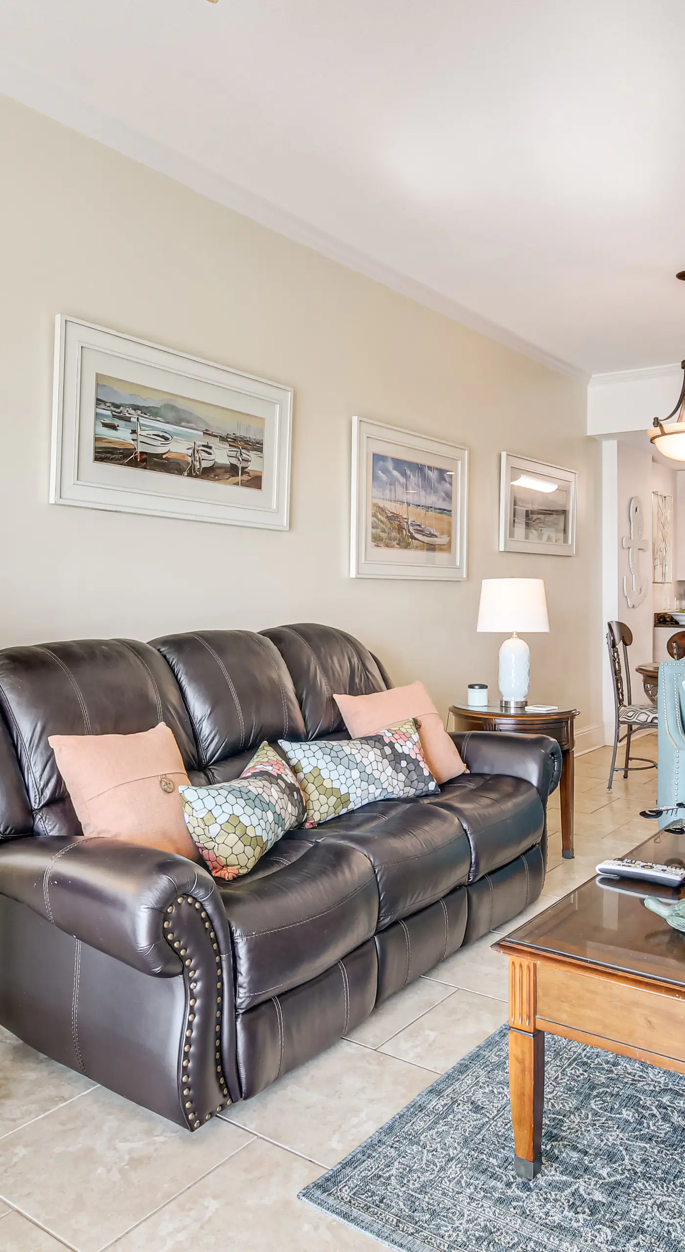 Beachfront Condo w/ Pool Access in Biloxi!