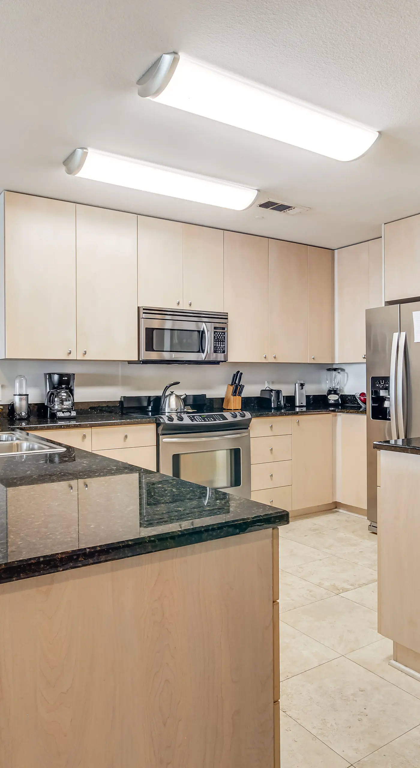 Beachfront Condo w/ Pool Access in Biloxi!