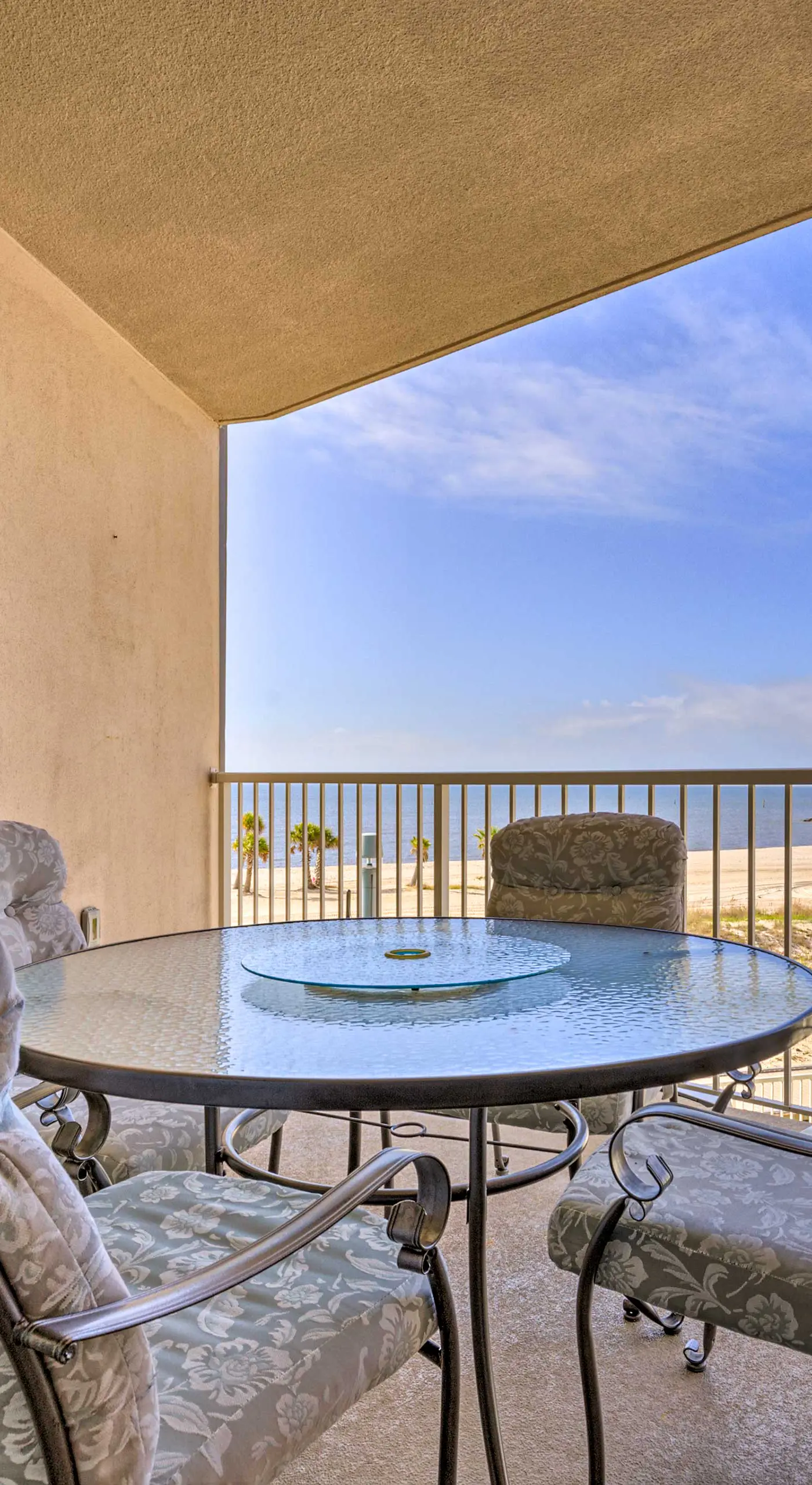 Sunny Beachfront Biloxi Condo w/ Resort Amenities!