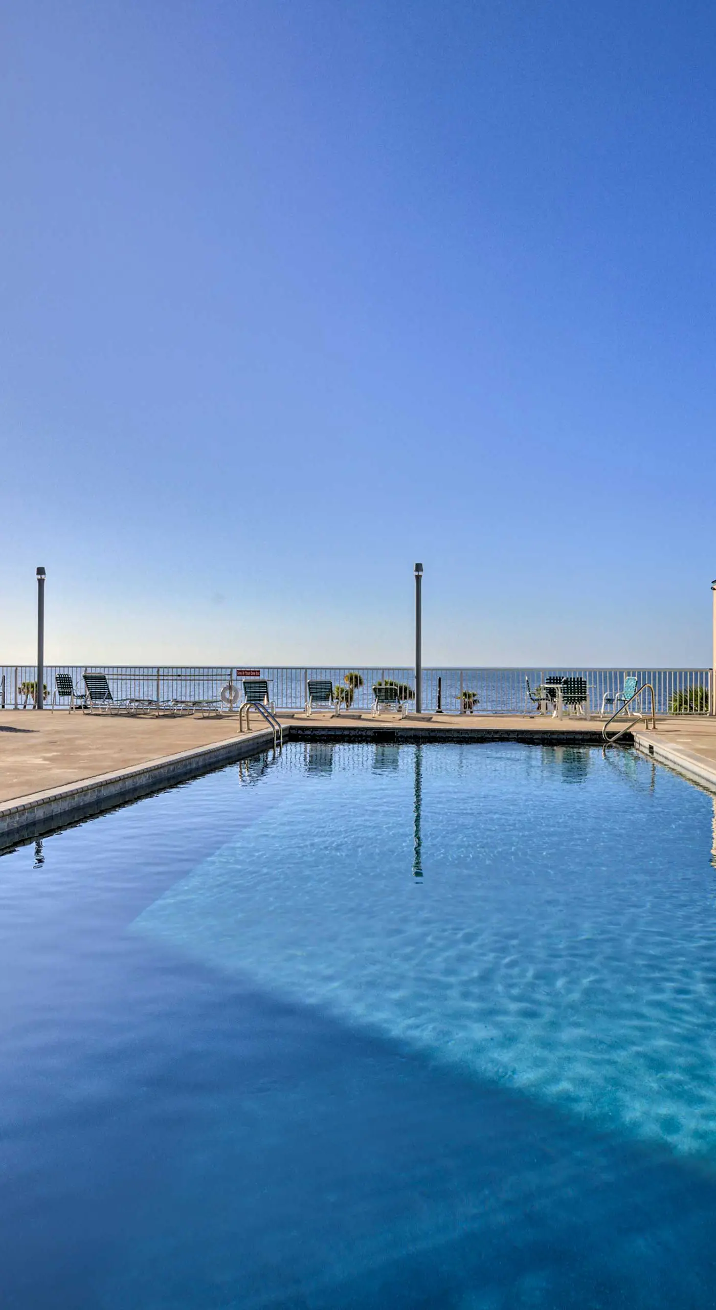 Sunny Beachfront Biloxi Condo w/ Resort Amenities!