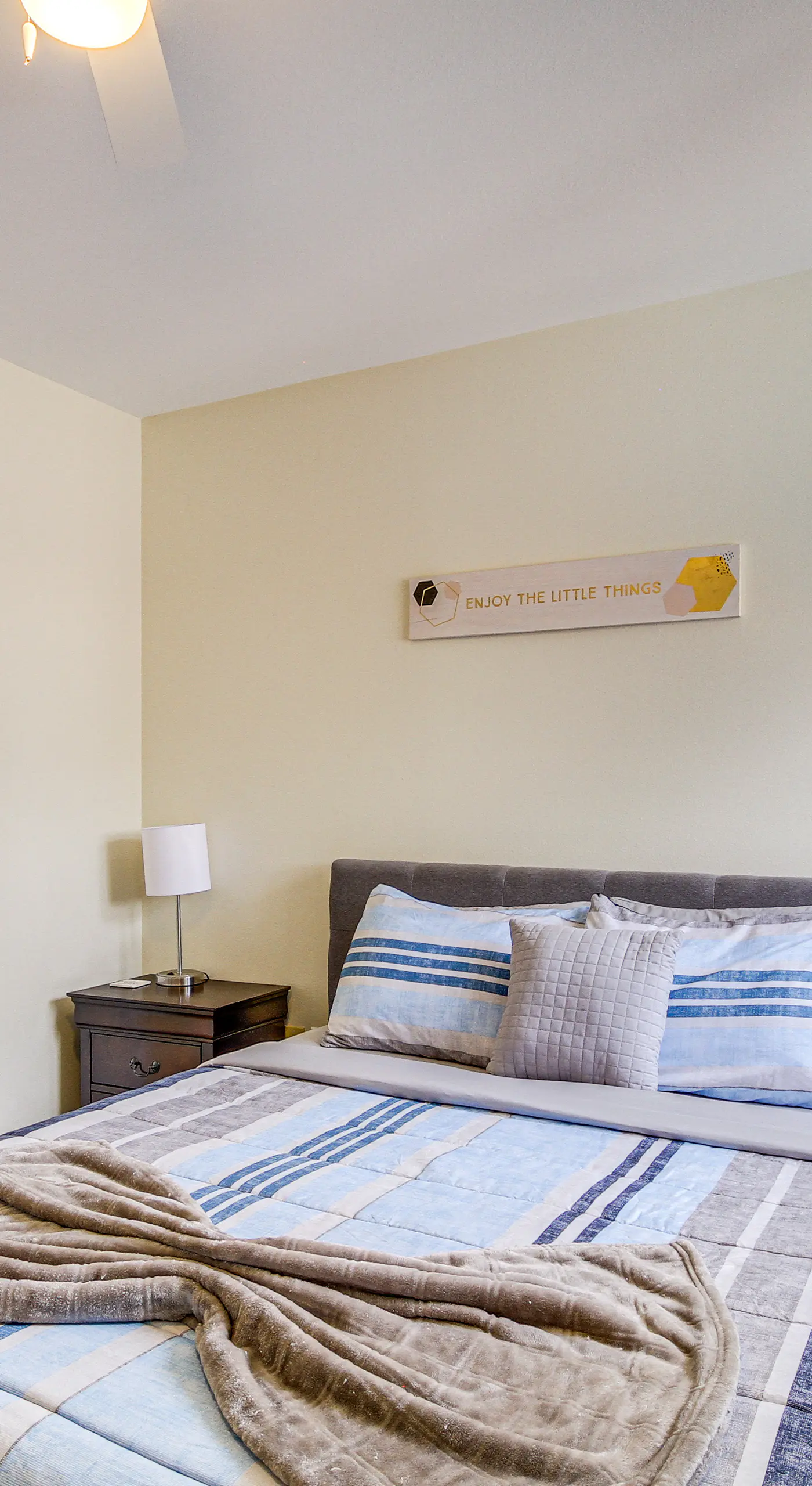 Airy Biloxi Condo w/ Patio: Walk to Beach!