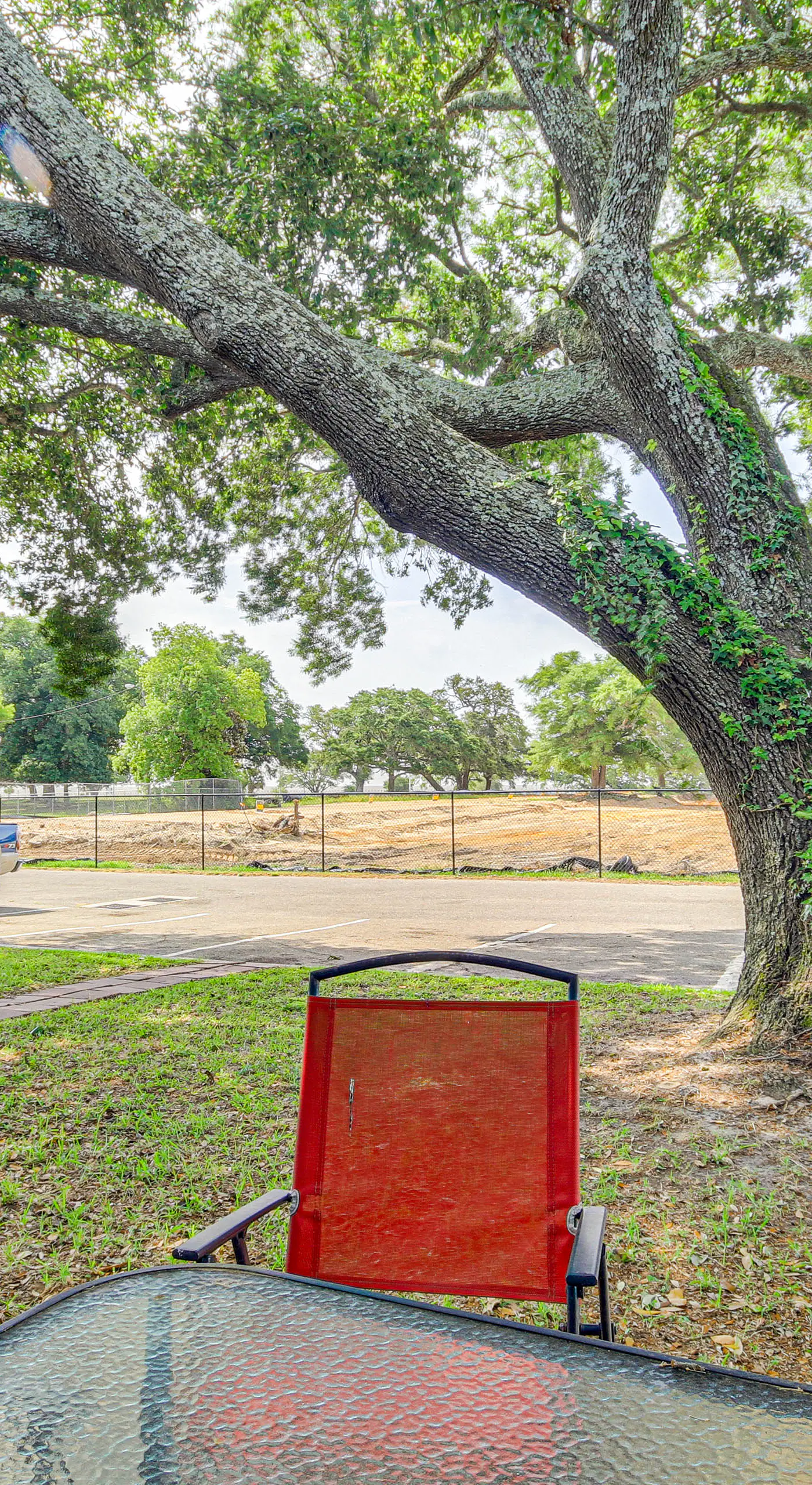 Airy Biloxi Condo w/ Patio: Walk to Beach!