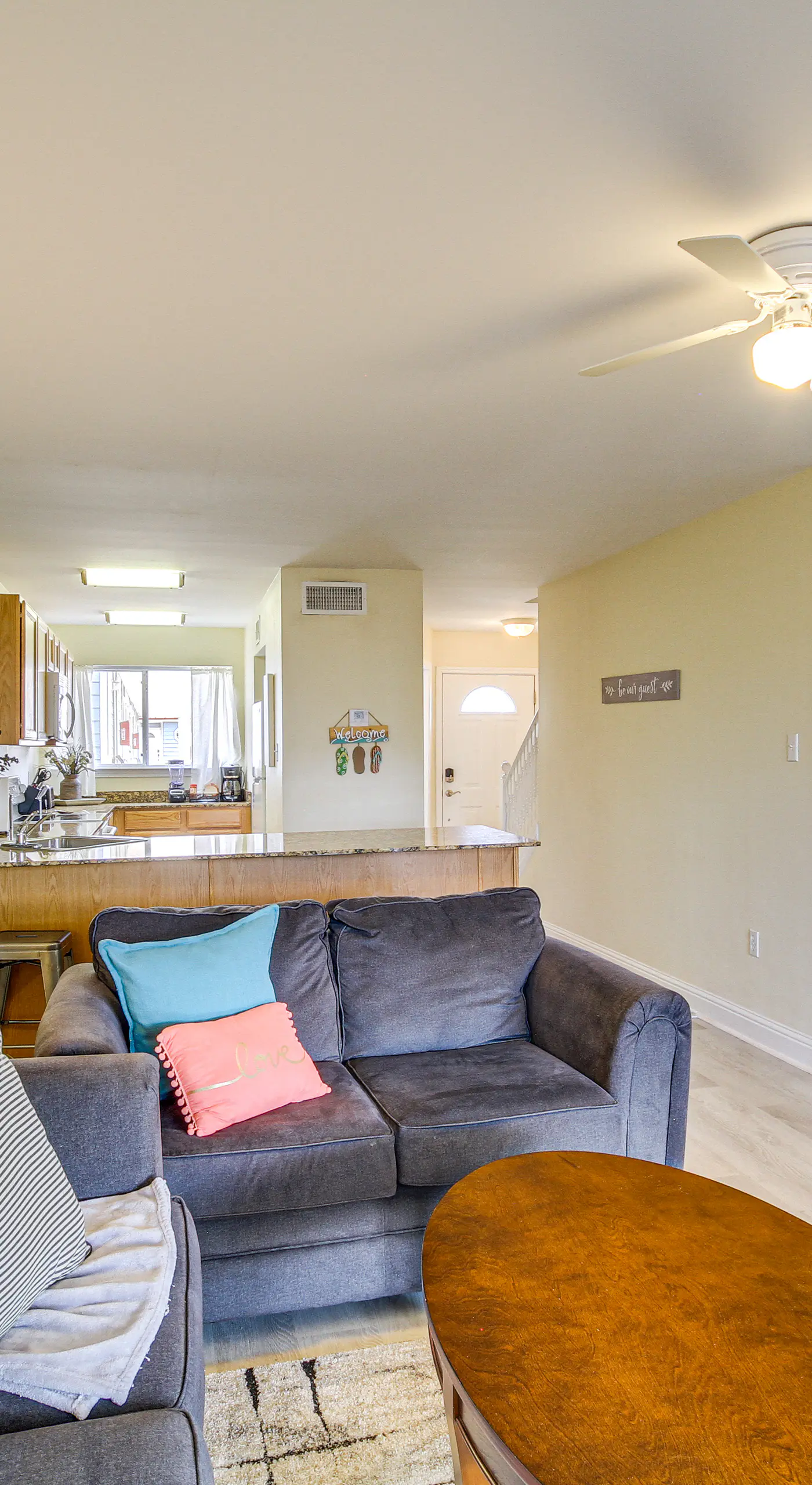 Airy Biloxi Condo w/ Patio: Walk to Beach!