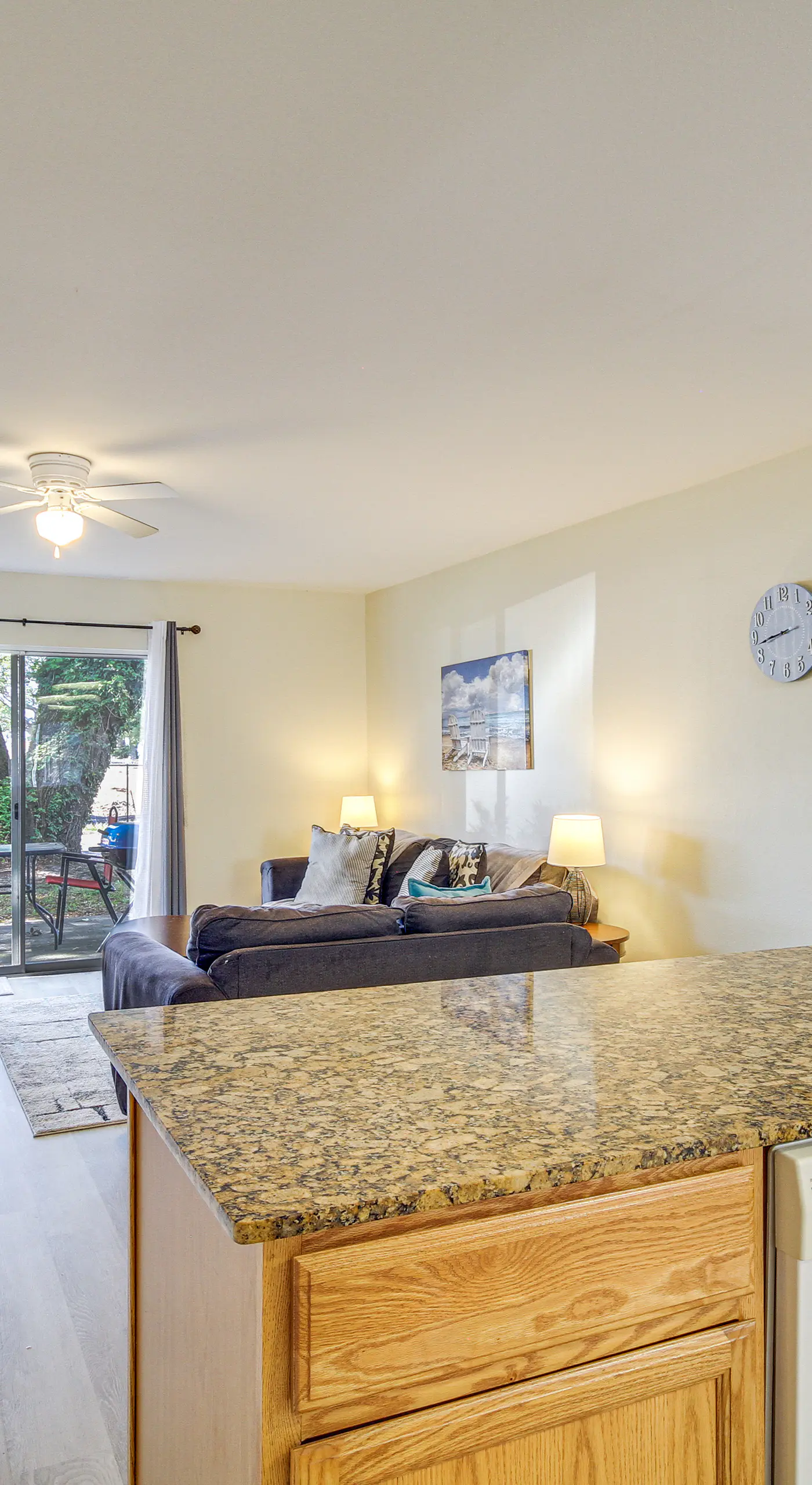 Airy Biloxi Condo w/ Patio: Walk to Beach!
