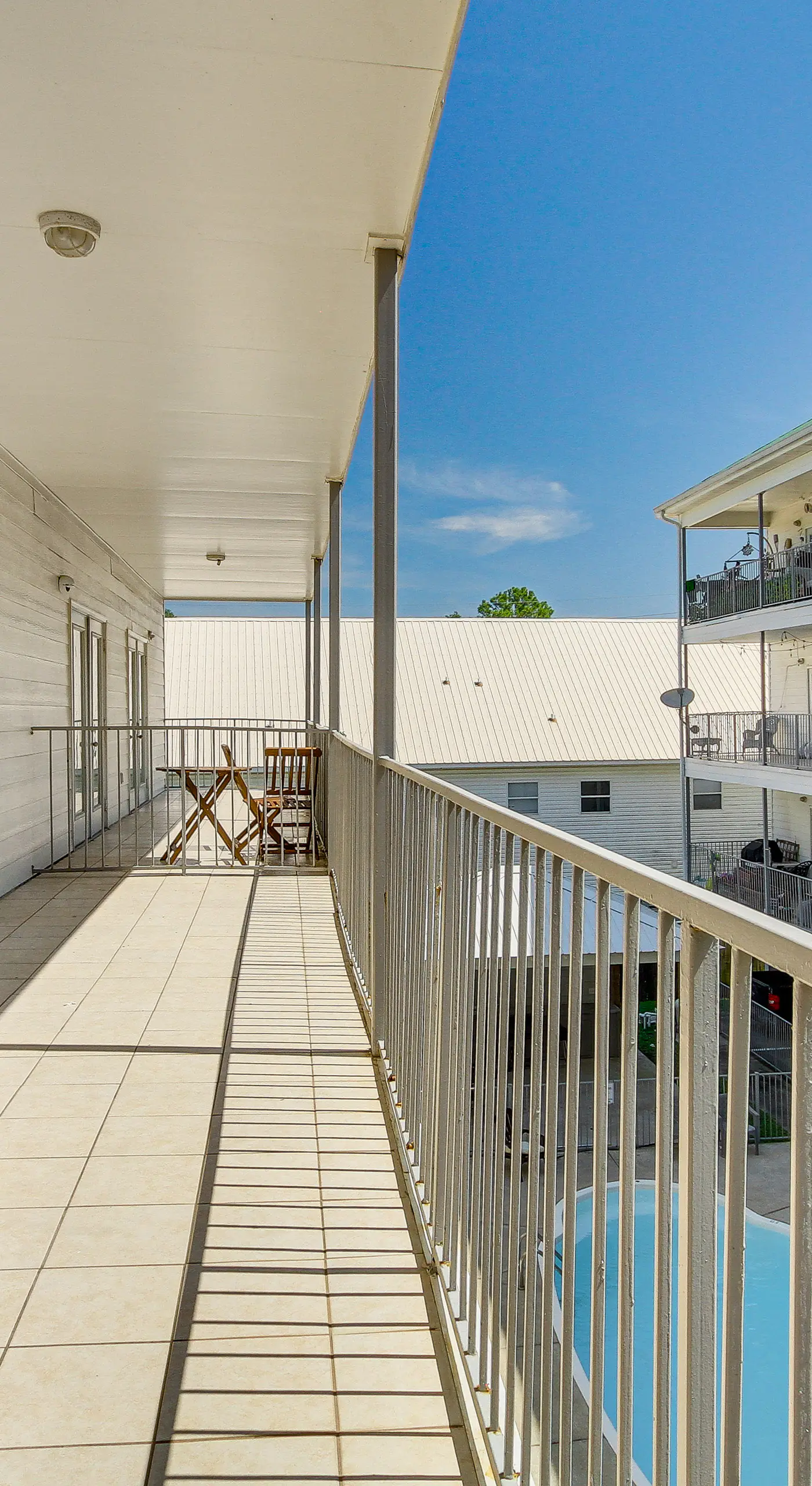 Bright Biloxi Condo: Walk to the Beach!