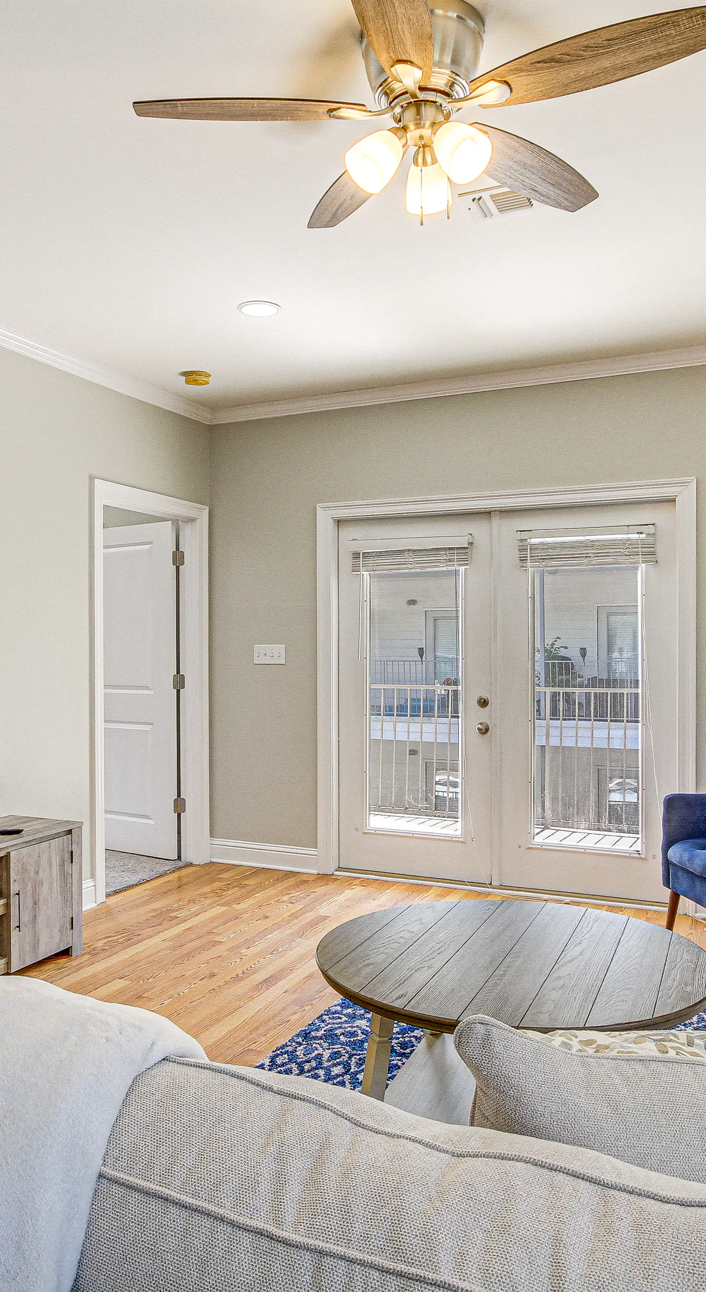 Bright Biloxi Condo: Walk to the Beach!