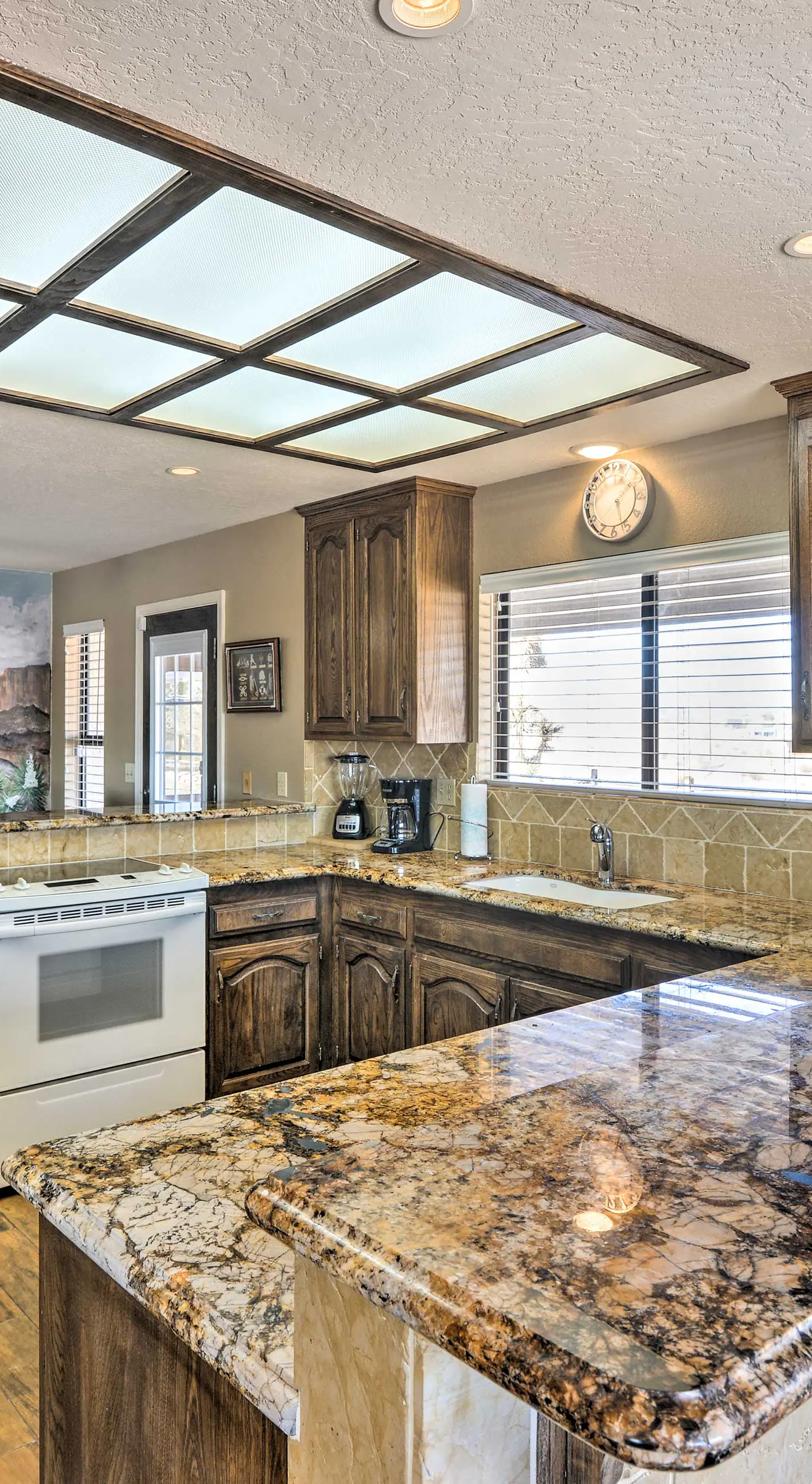 Bullhead City Home w/ Private Pool, Hot Tub & View