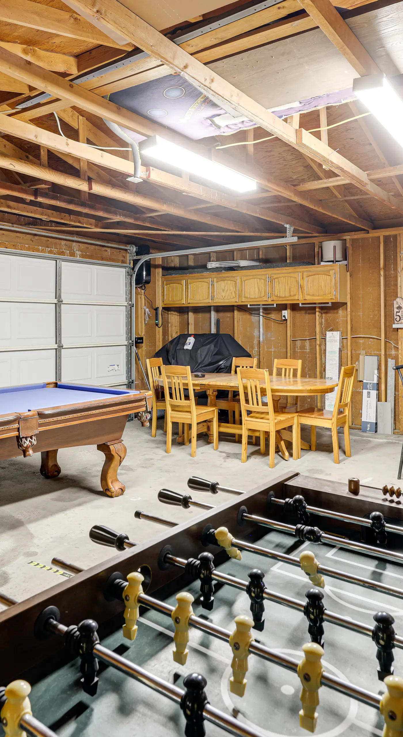 Updated Escape w/ Game Room 1 Block to River!
