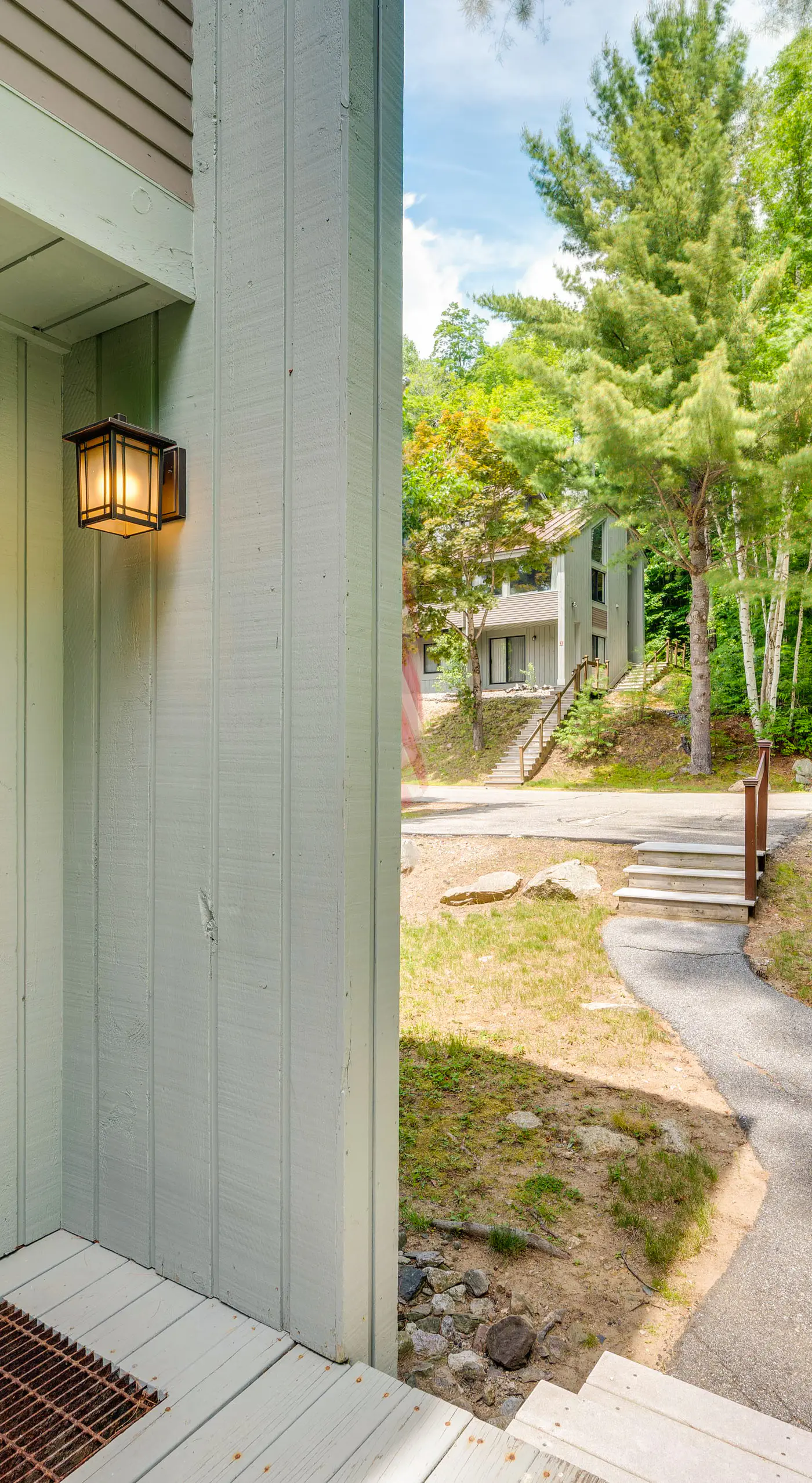 Lincoln Townhome w/ Community Pool & Club Access!
