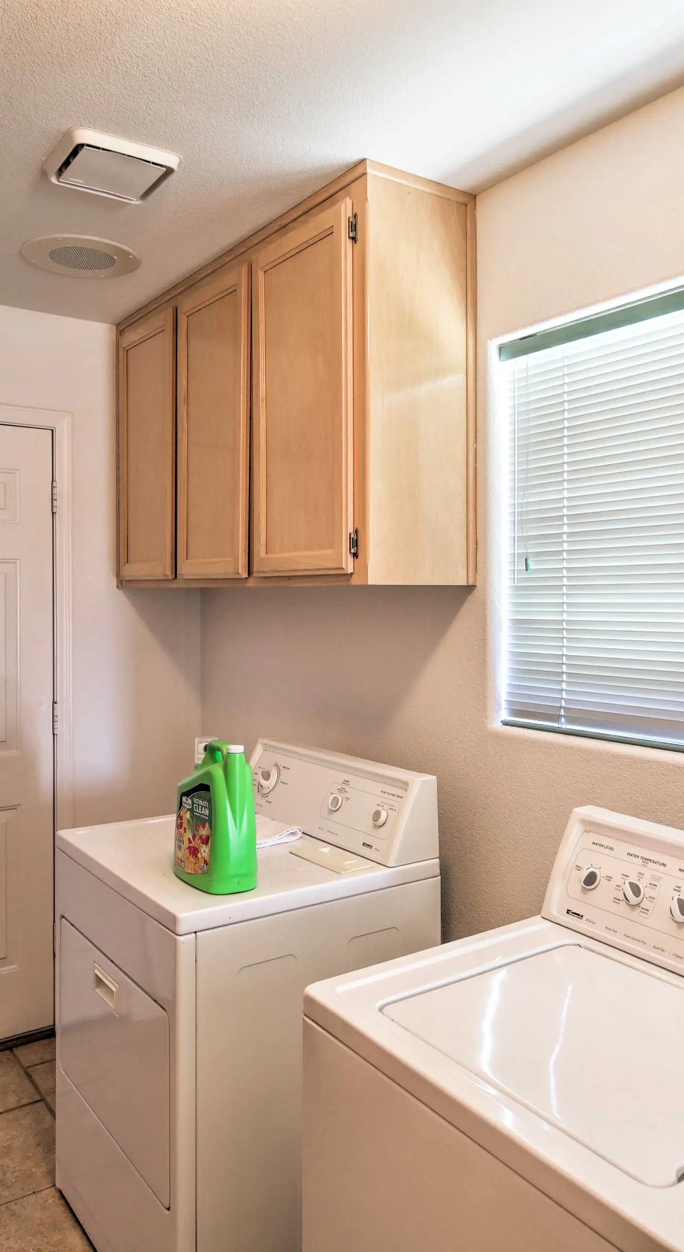 Patio, Rooftop Deck & Mtn Views: Lake Havasu Home!