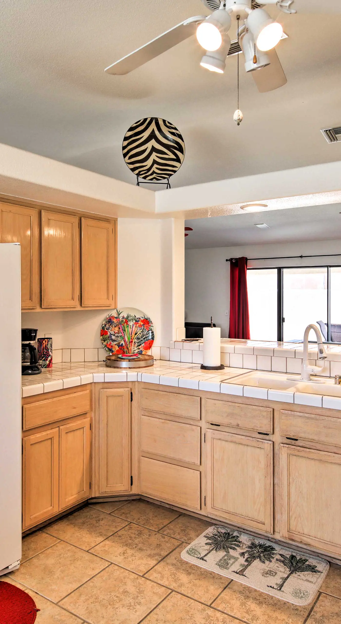 Patio, Rooftop Deck & Mtn Views: Lake Havasu Home!