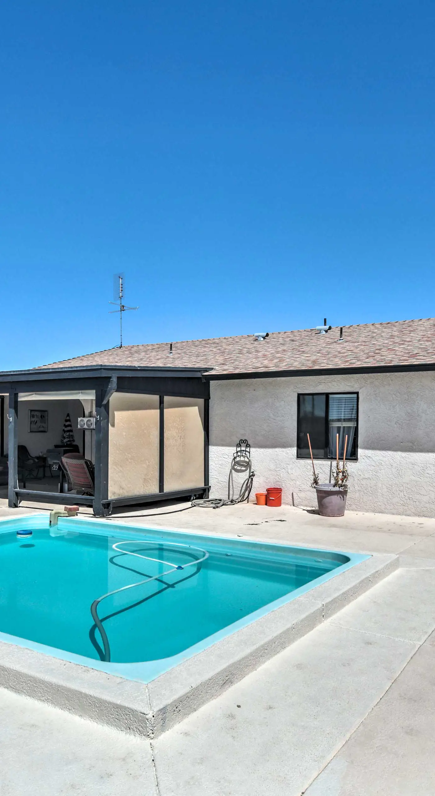 Lake Havasu Home w/ Pool - 2 Miles to Waterfront!