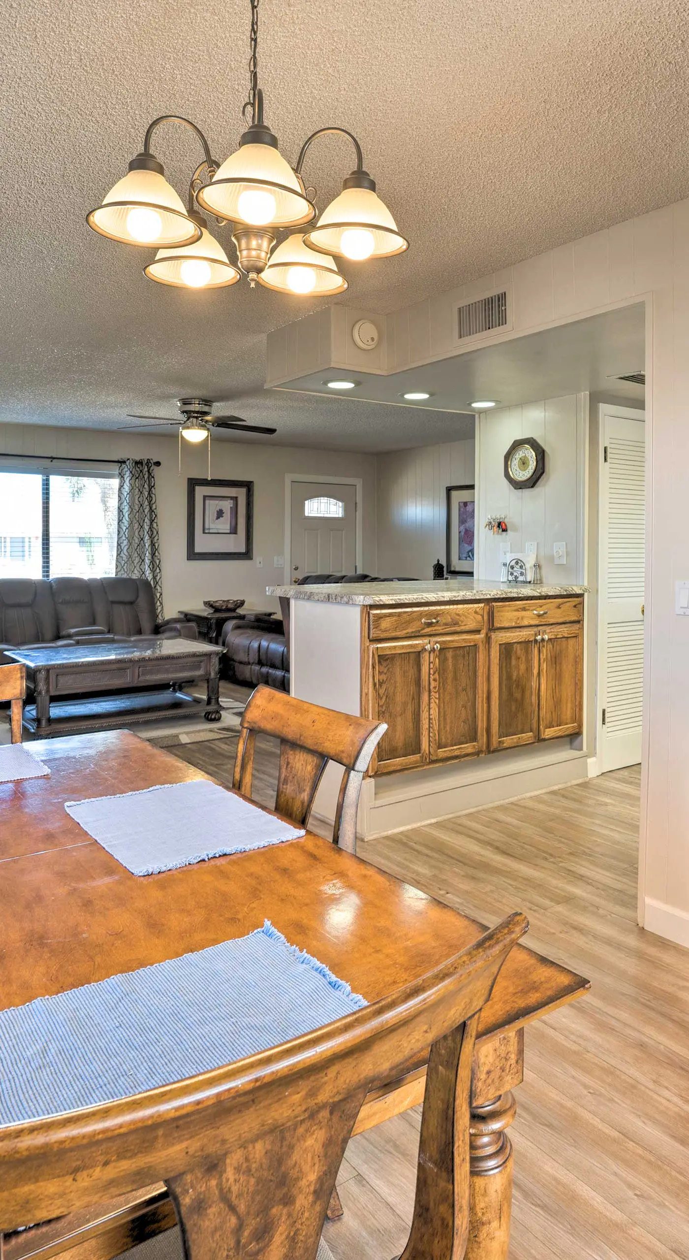 Lake Havasu Home w/ Pool - 2 Miles to Waterfront!