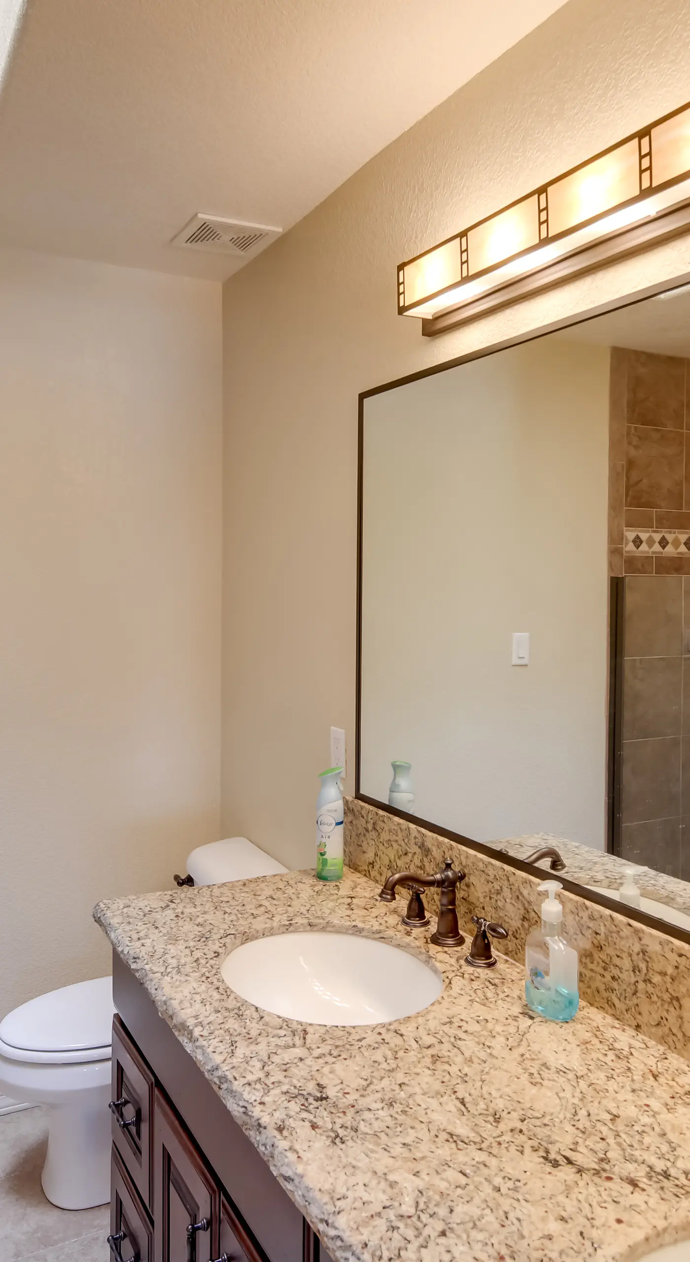Pool, Hot Tub & Mtn Views: Lake Havasu City Home!
