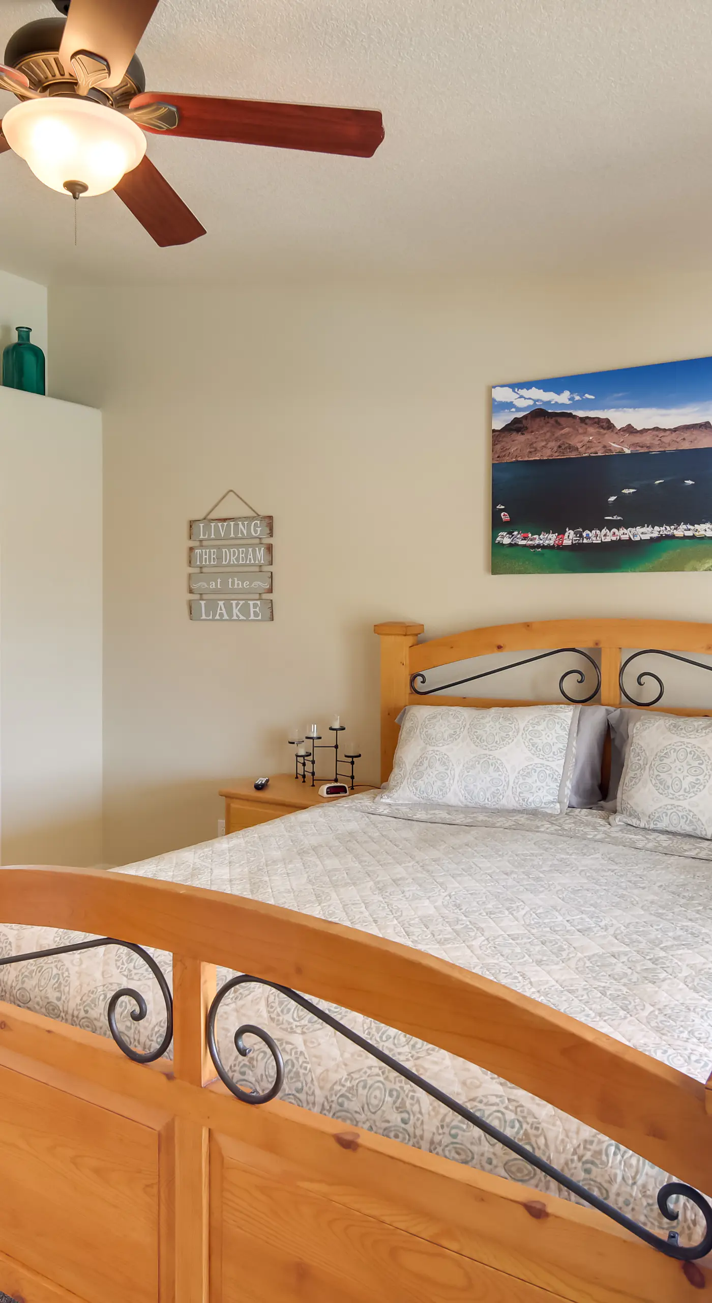 Pool, Hot Tub & Mtn Views: Lake Havasu City Home!