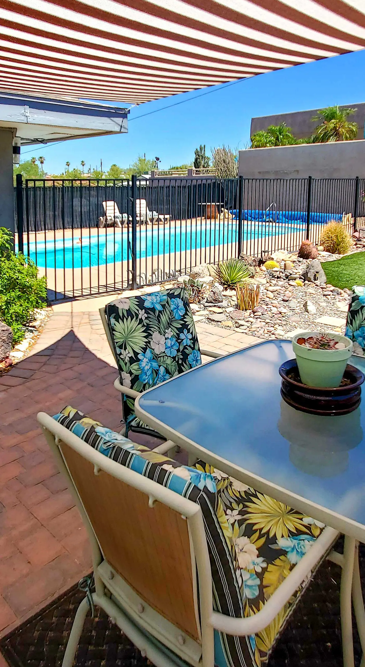 4 Mi to Beach: Lake Havasu Apartment w/ Pool!
