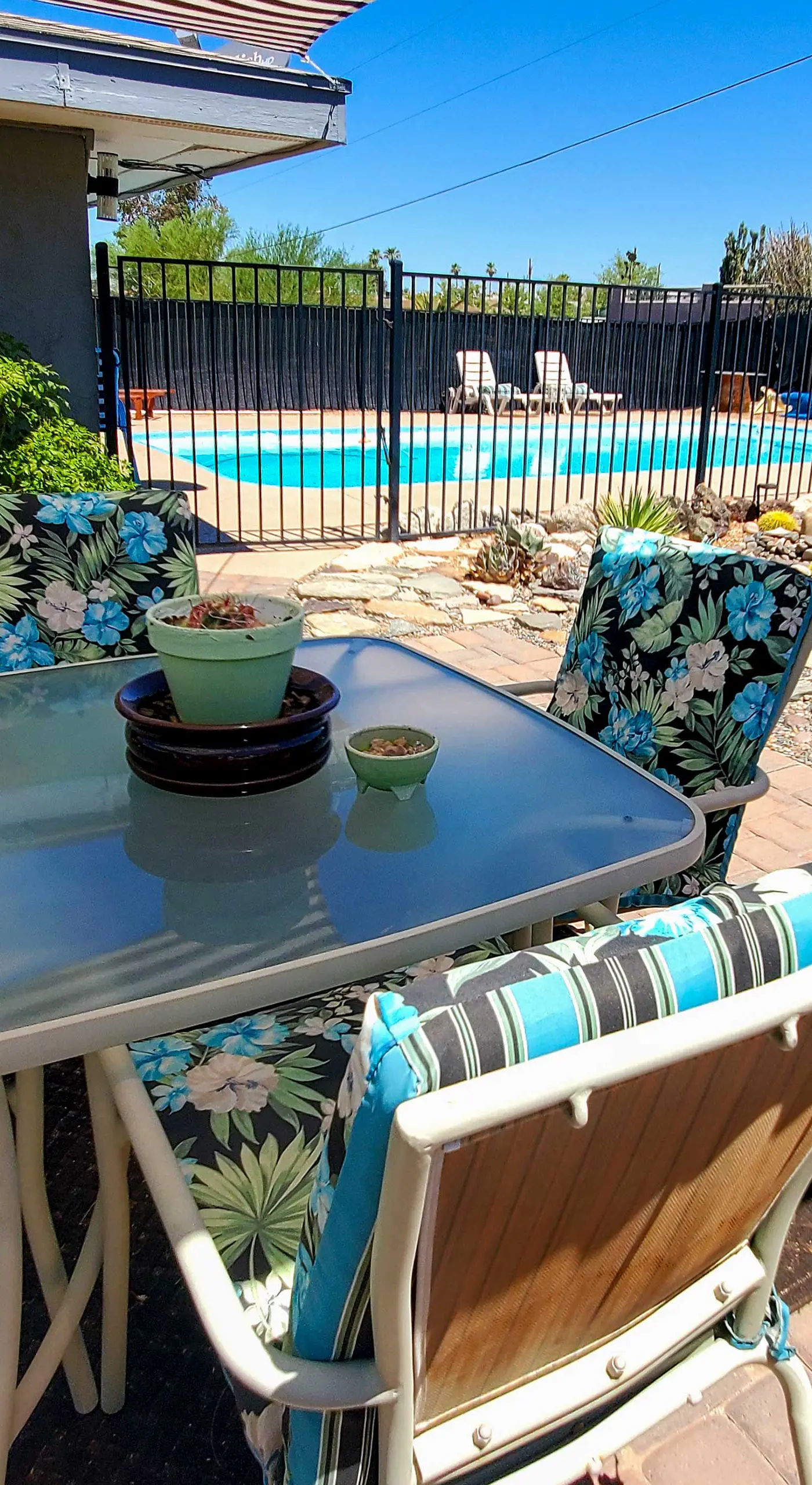 4 Mi to Beach: Lake Havasu Apartment w/ Pool!