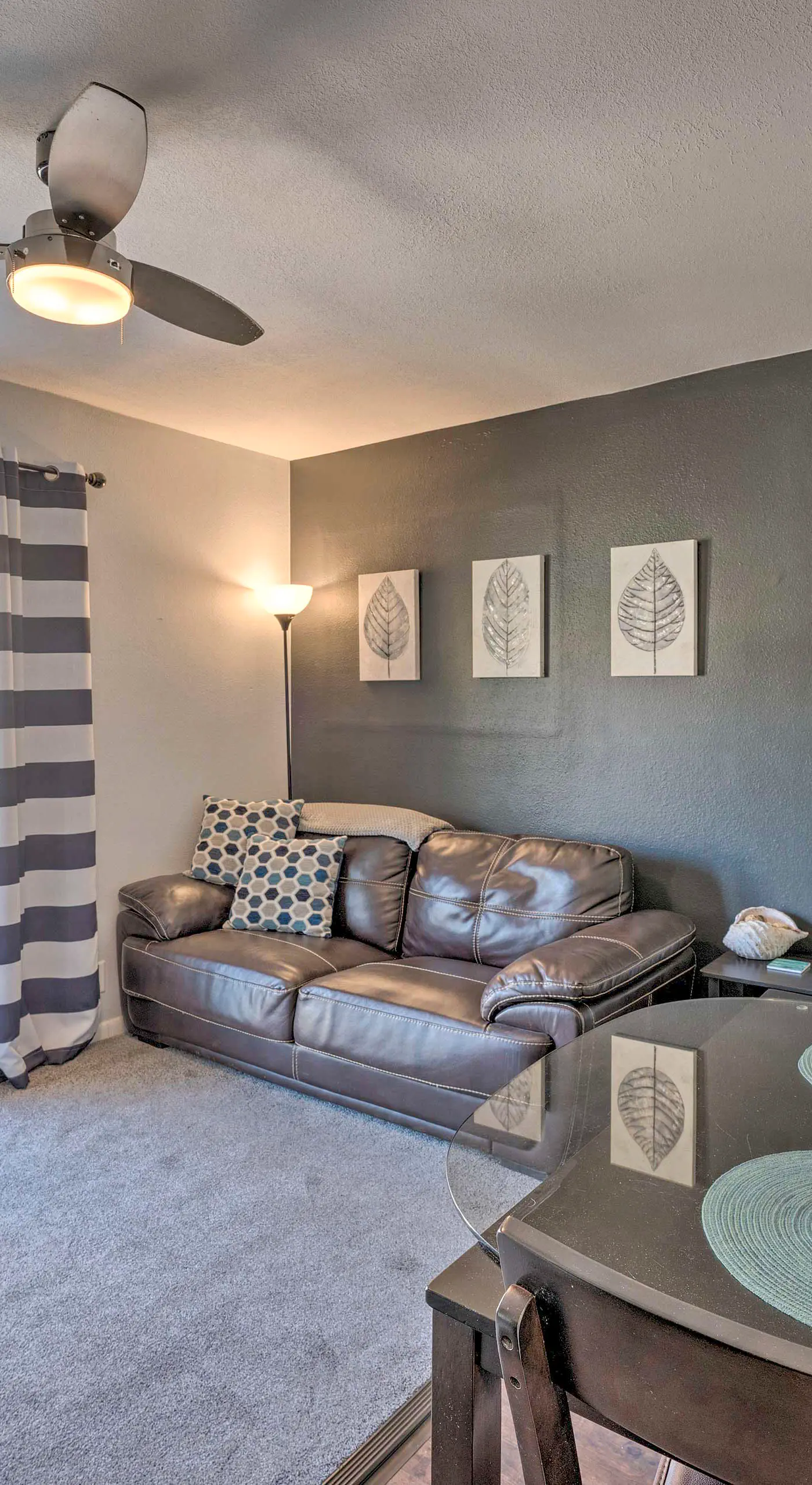 4 Mi to Beach: Lake Havasu Apartment w/ Pool!