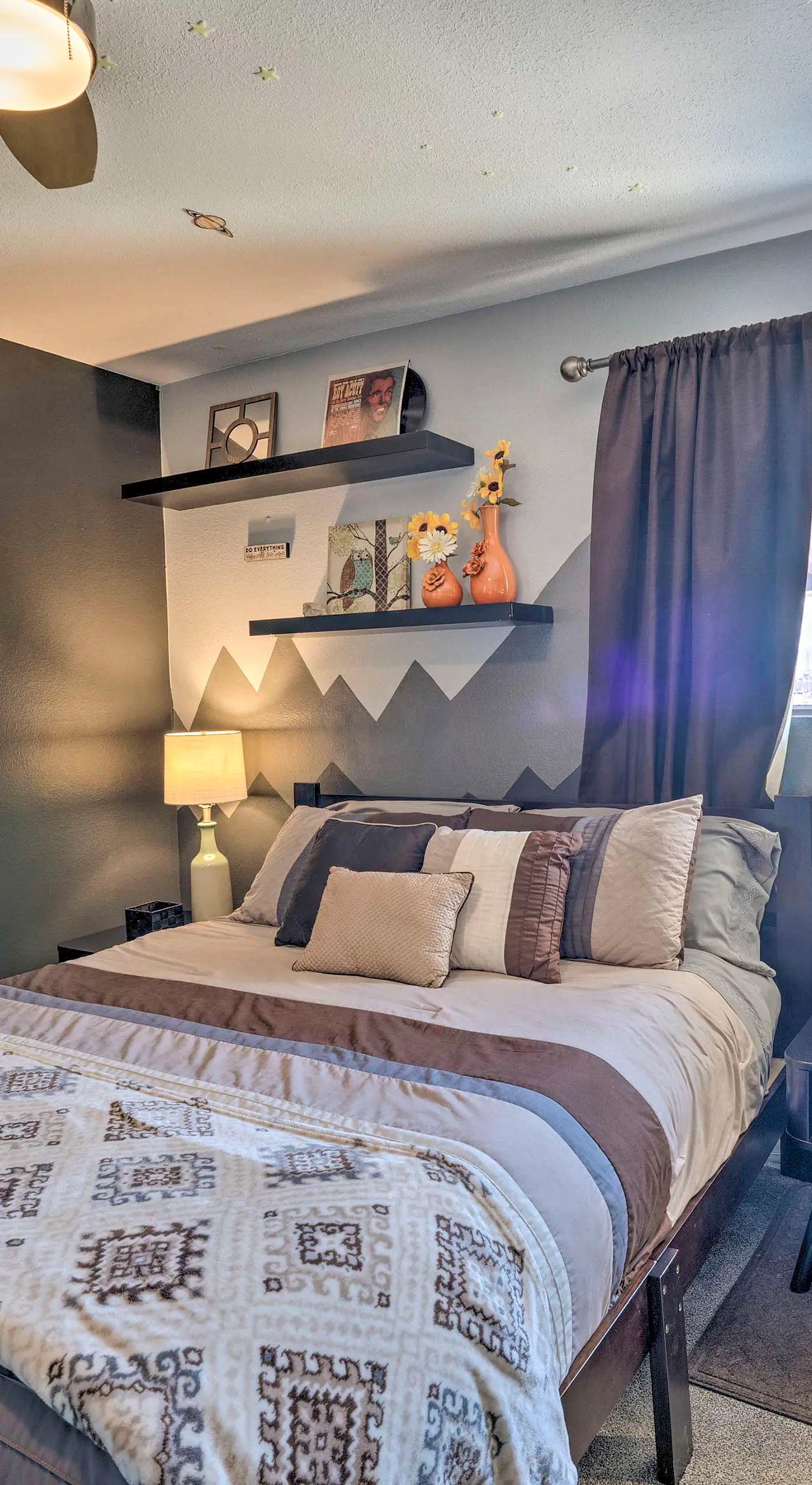 4 Mi to Beach: Lake Havasu Apartment w/ Pool!