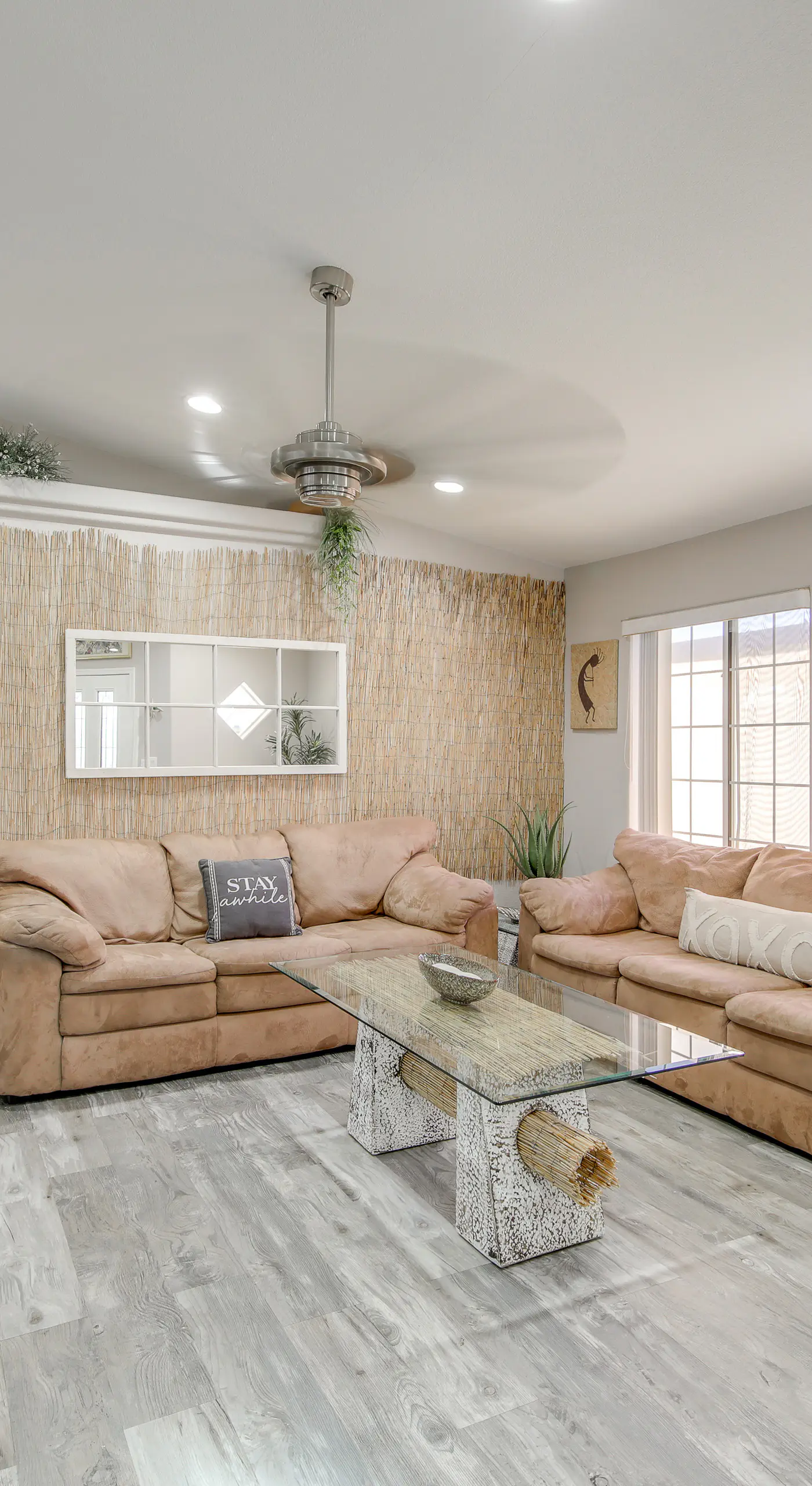 4 Mi to the Lake! Pet-Friendly Havasu Home